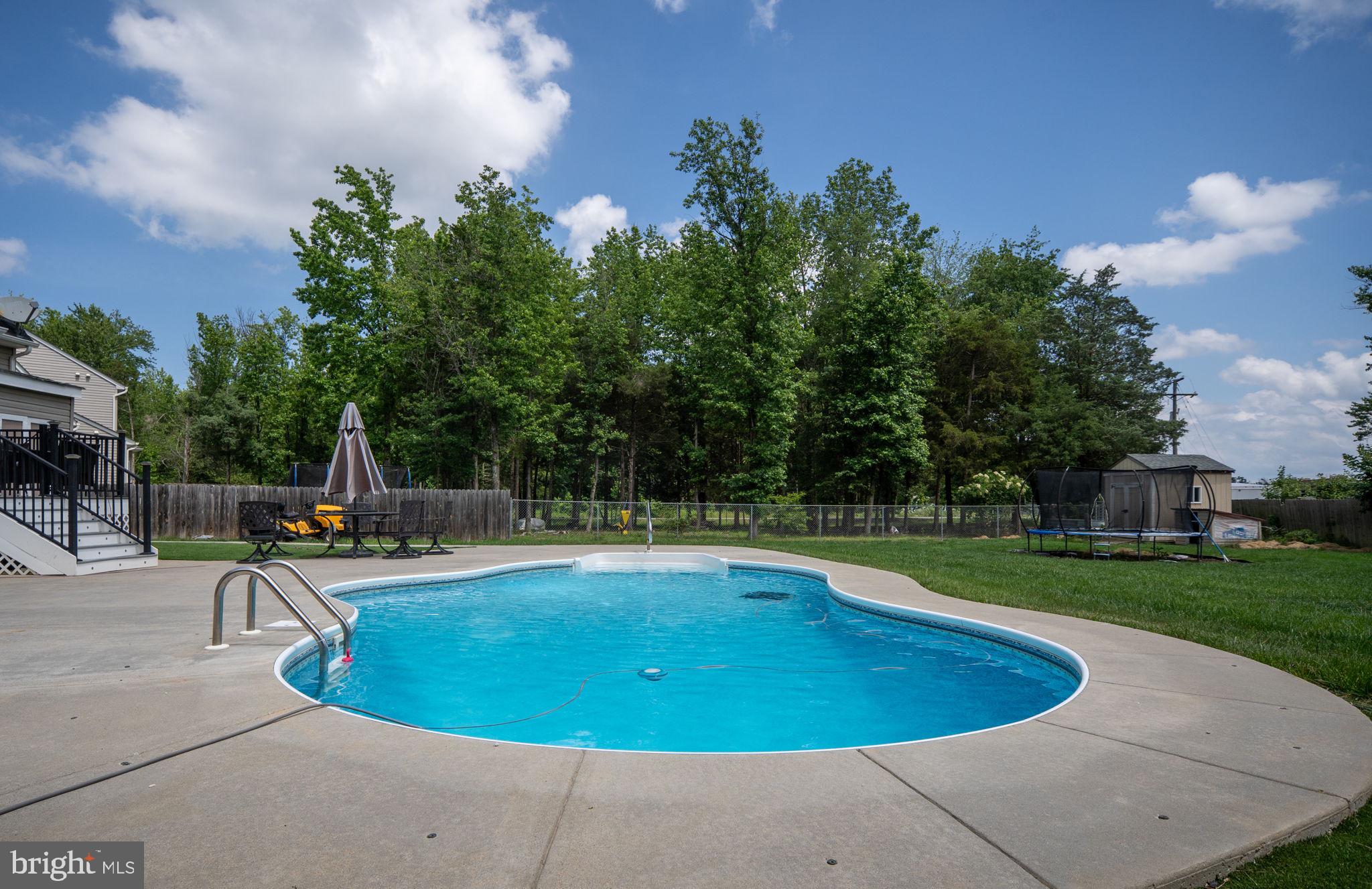 WAVERLY VILLAGE - Residential