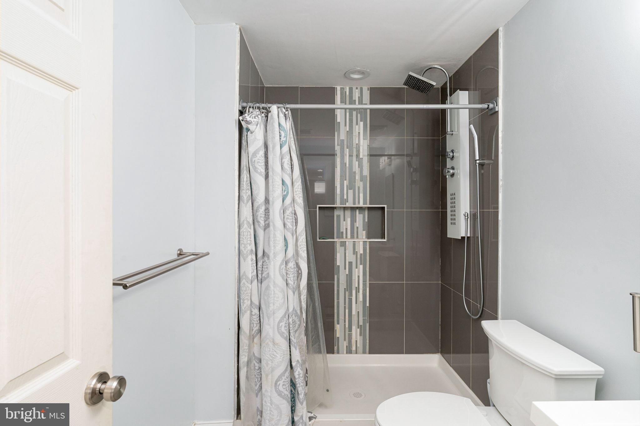 WAVERLY VILLAGE - Residential