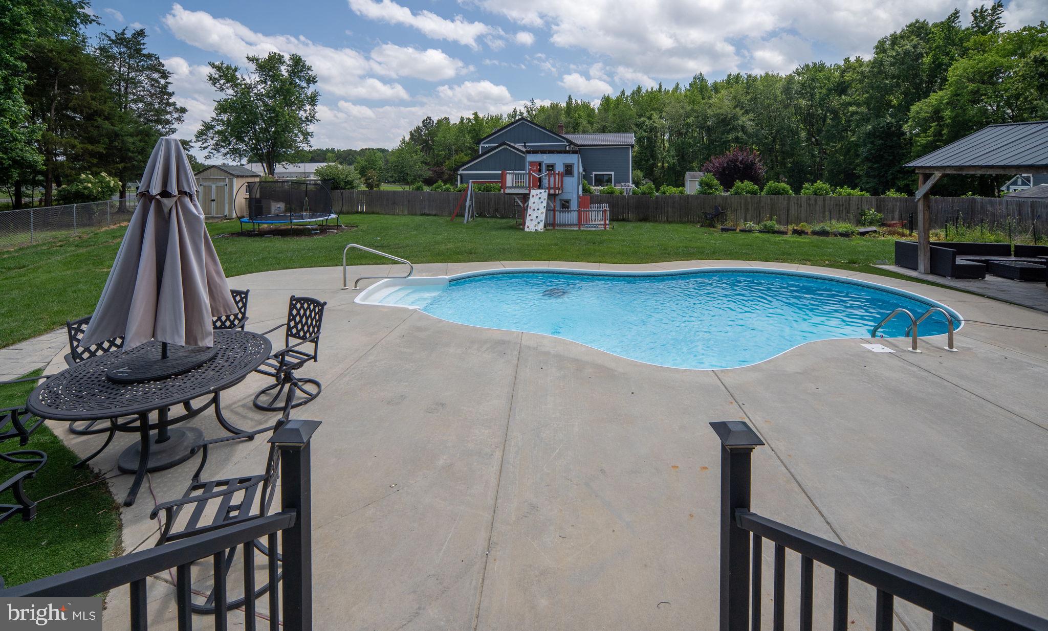 WAVERLY VILLAGE - Residential