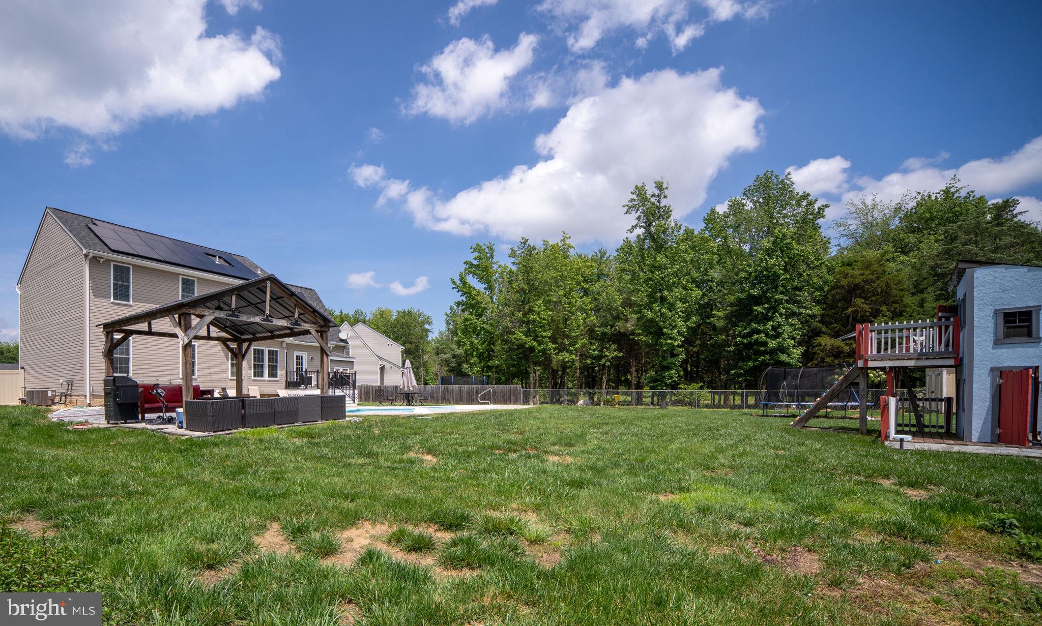 WAVERLY VILLAGE - Residential