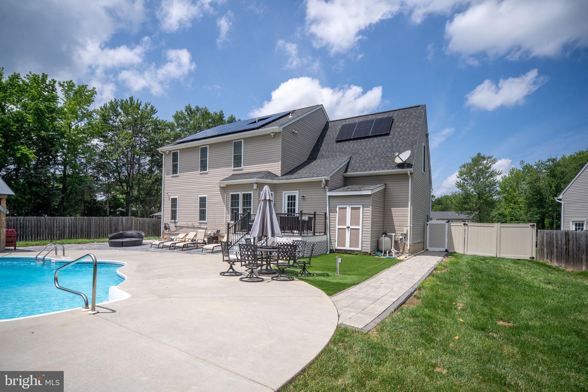 WAVERLY VILLAGE - Residential