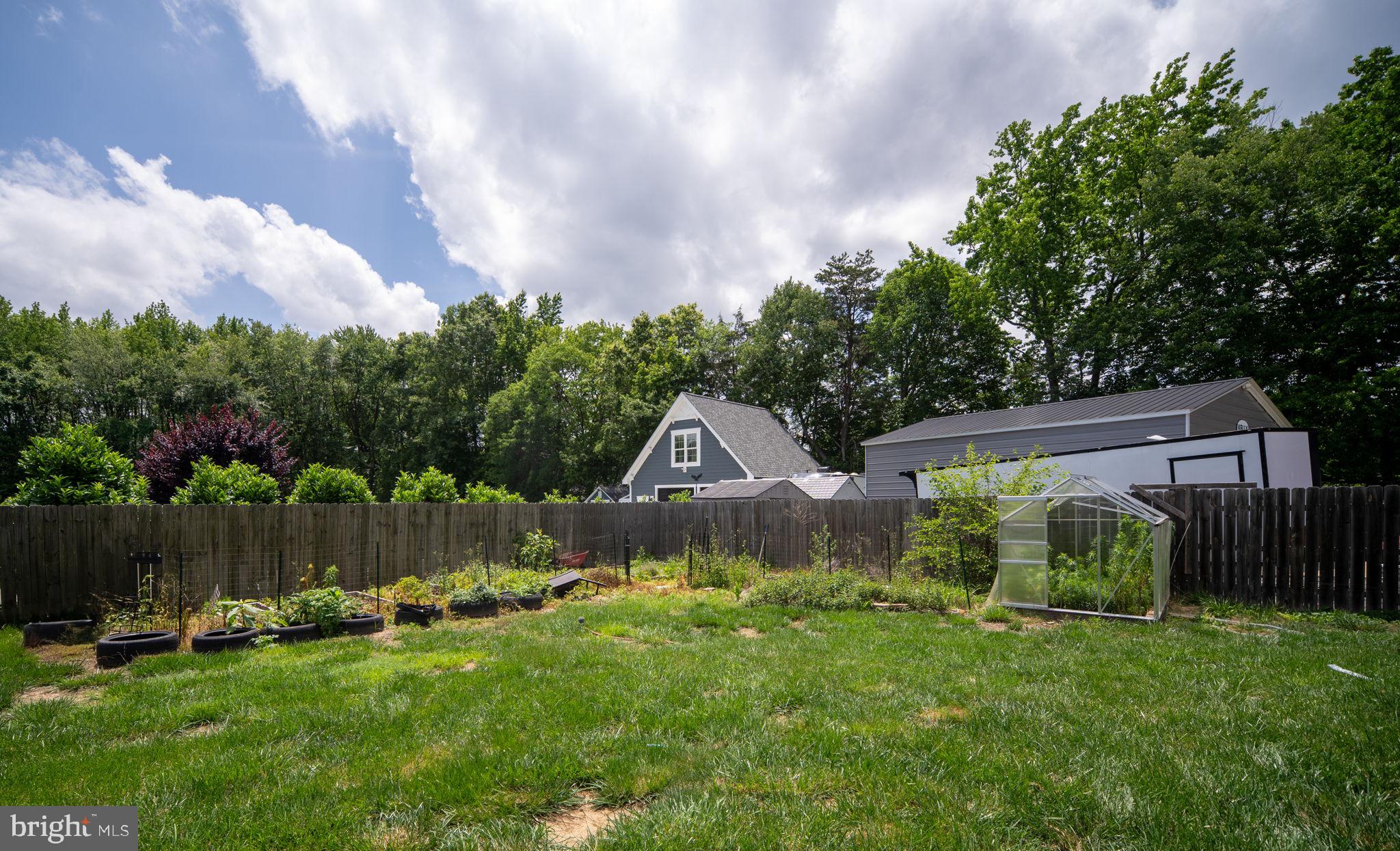 WAVERLY VILLAGE - Residential