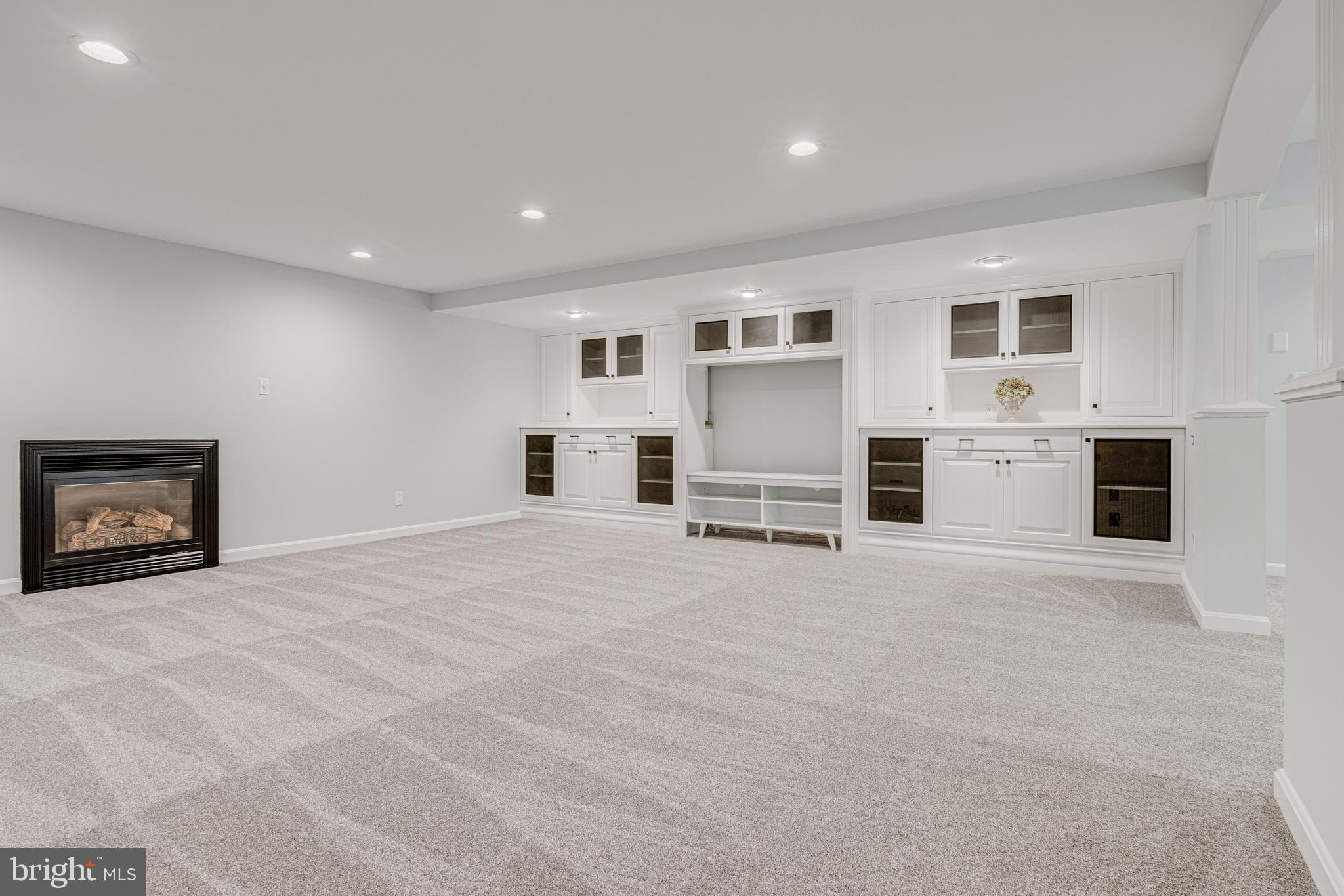 FOXHALL FARM - Residential