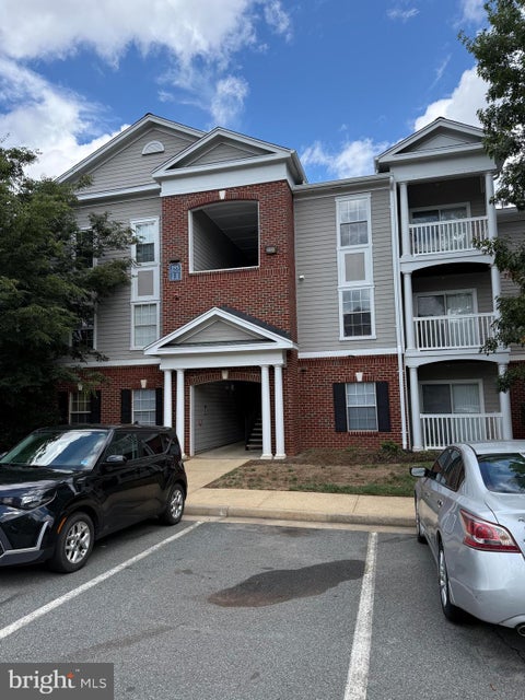 Condo For Sale - 195 Yellowstone Drive #302<br/> CHARLOTTESVILLE, VA 22903