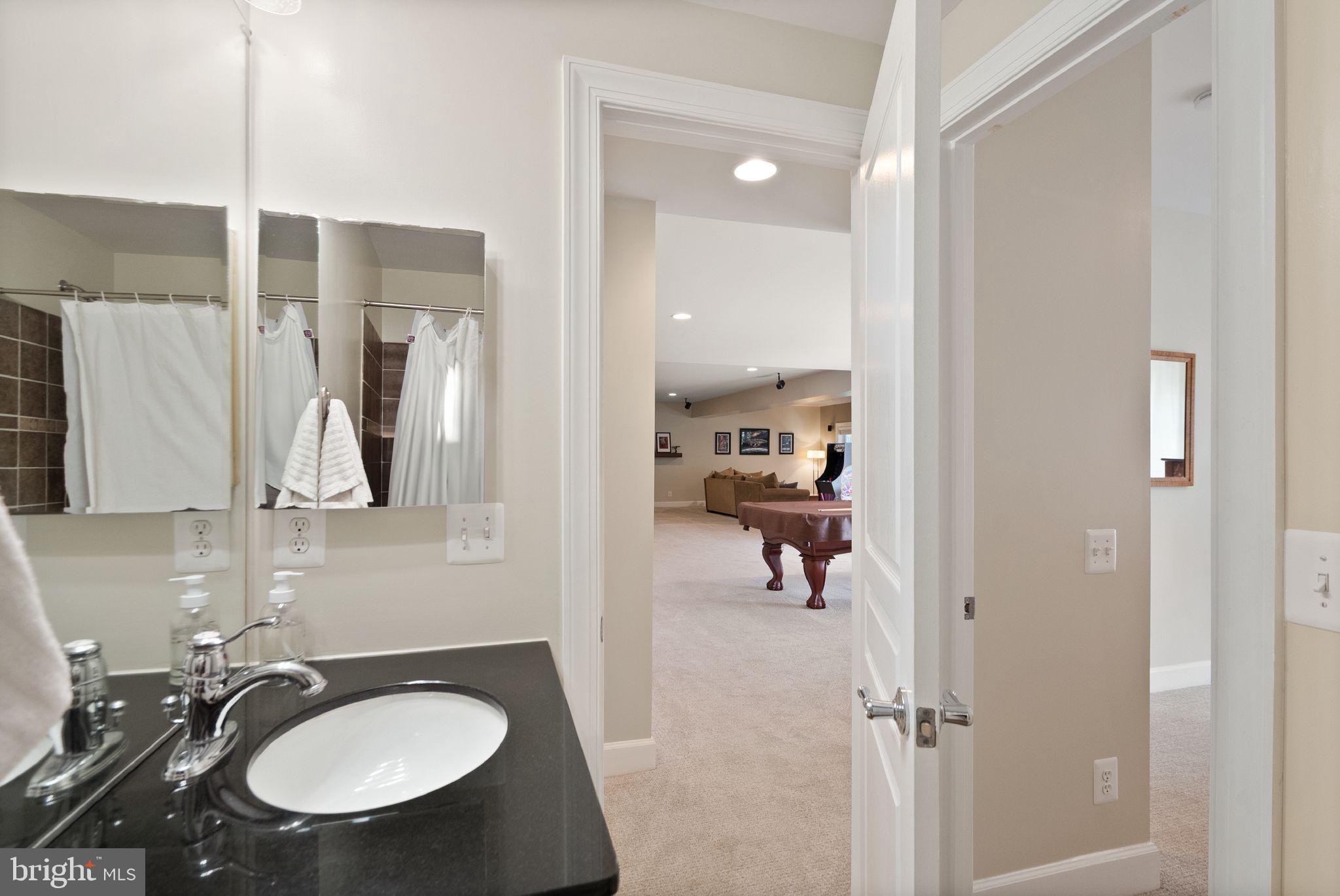 RED CEDAR - Residential