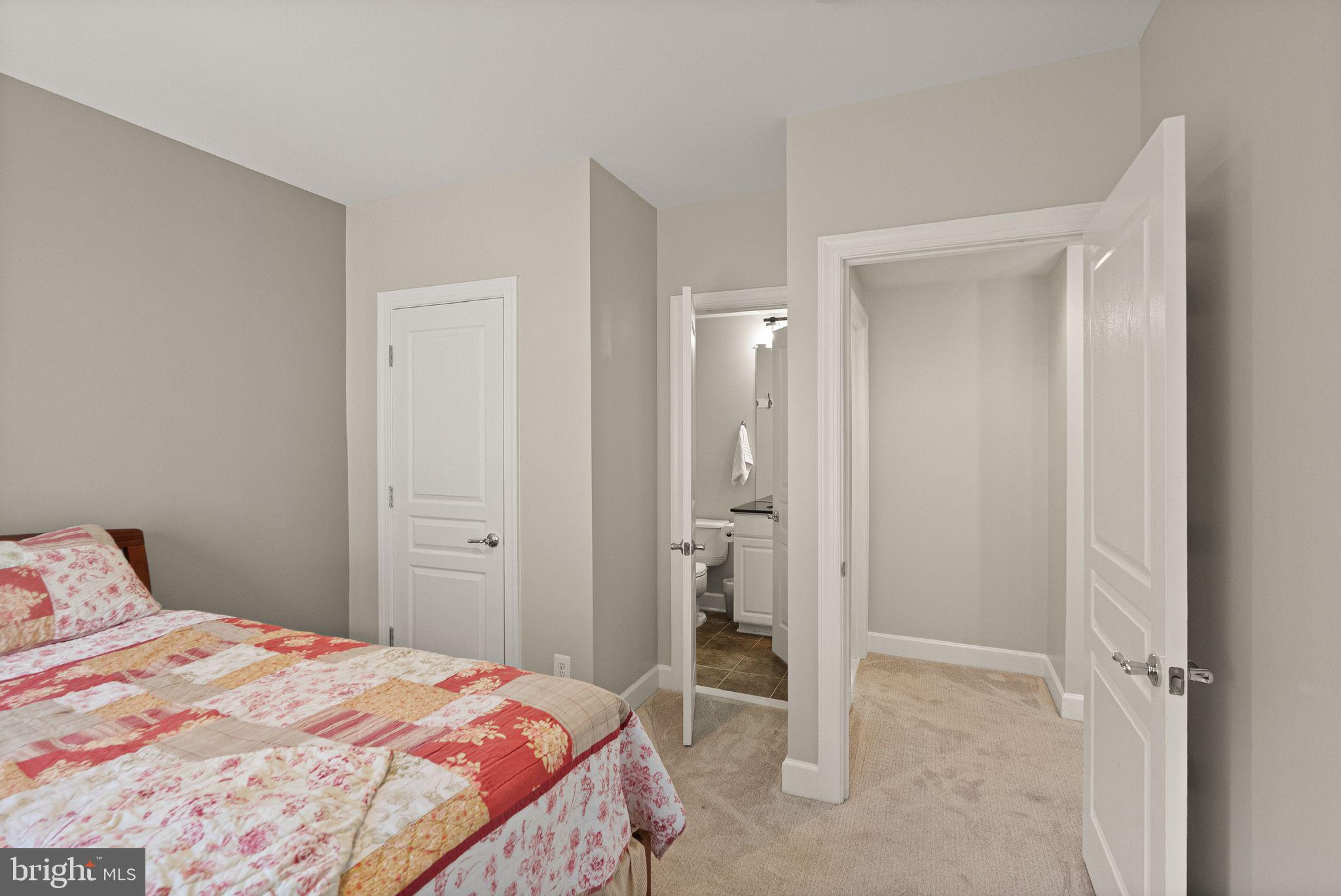 RED CEDAR - Residential