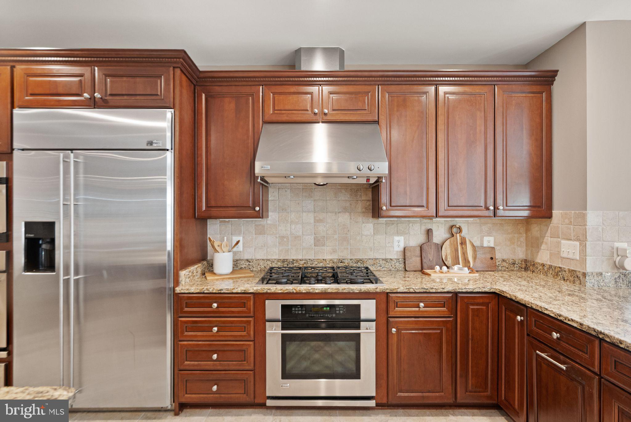 RED CEDAR - Residential