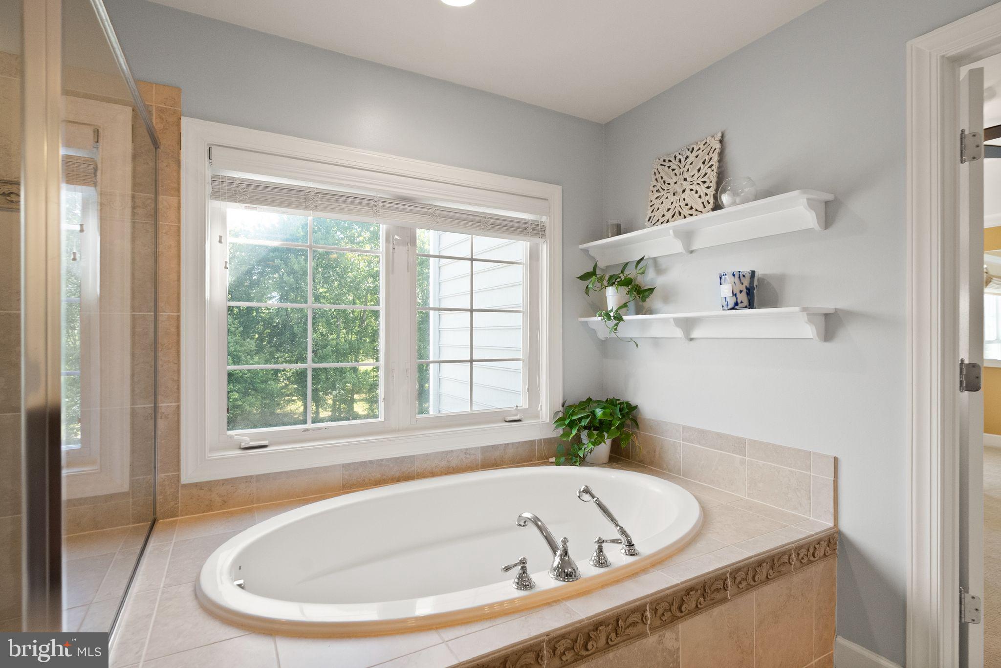 RED CEDAR - Residential