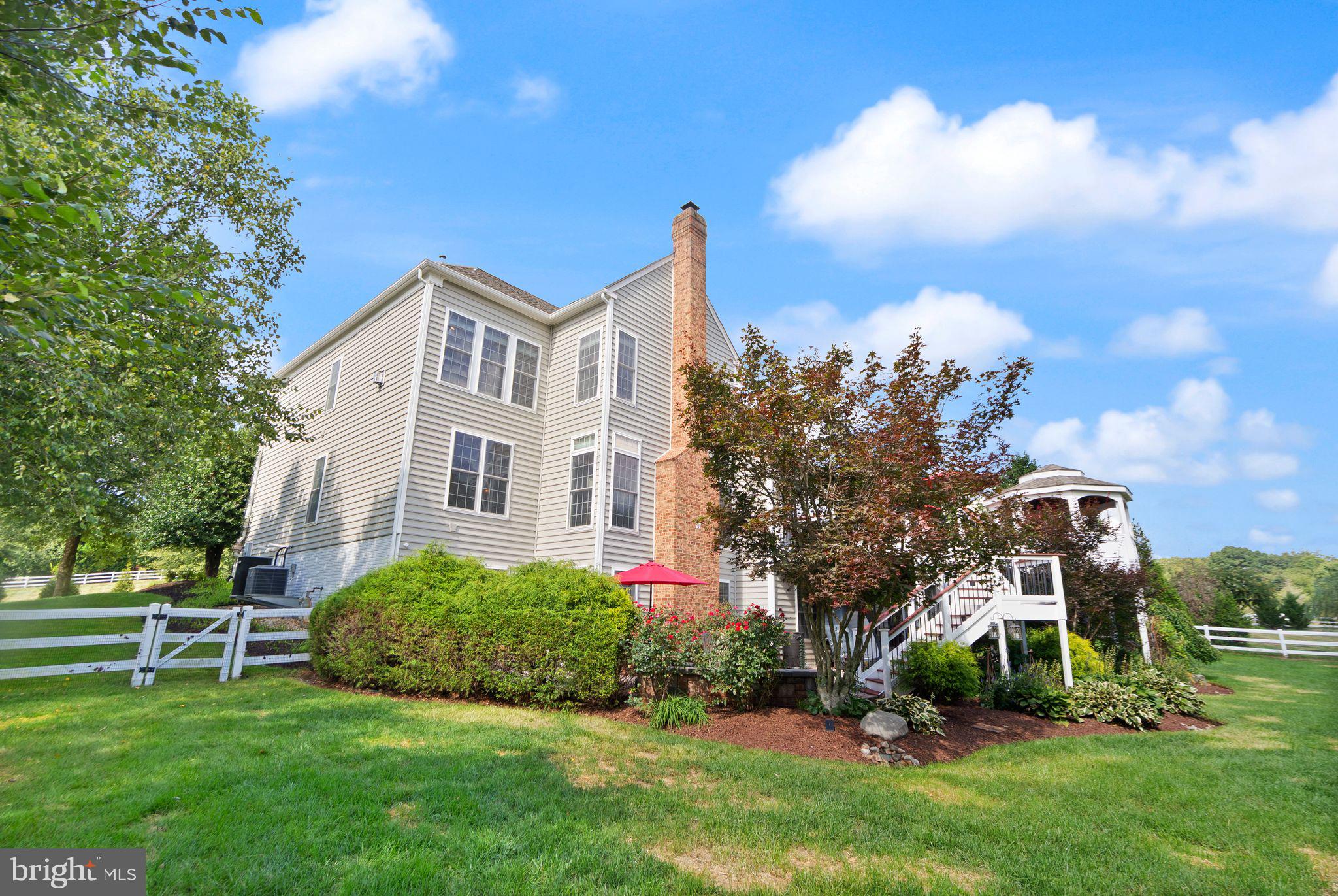 RED CEDAR - Residential