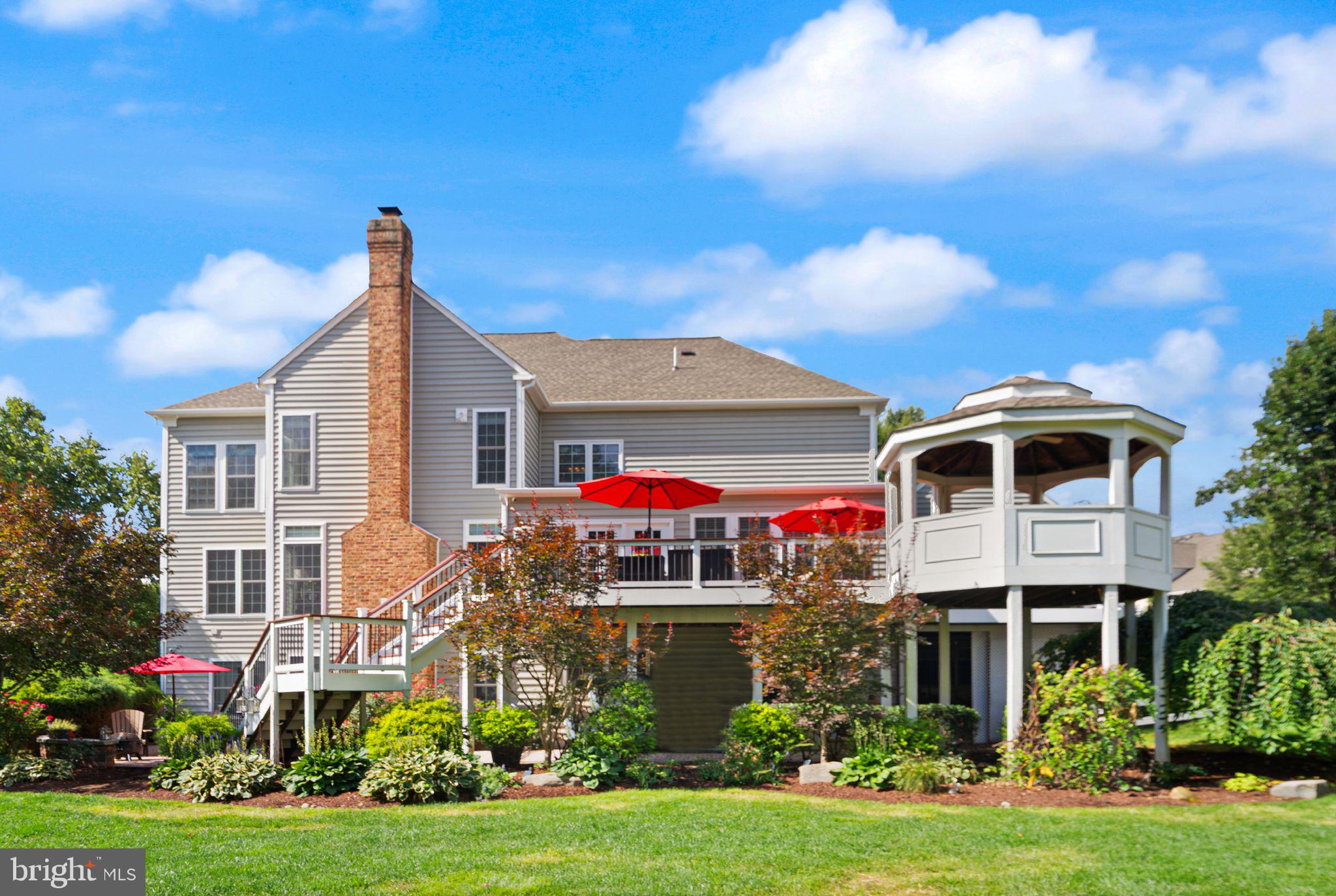 RED CEDAR - Residential