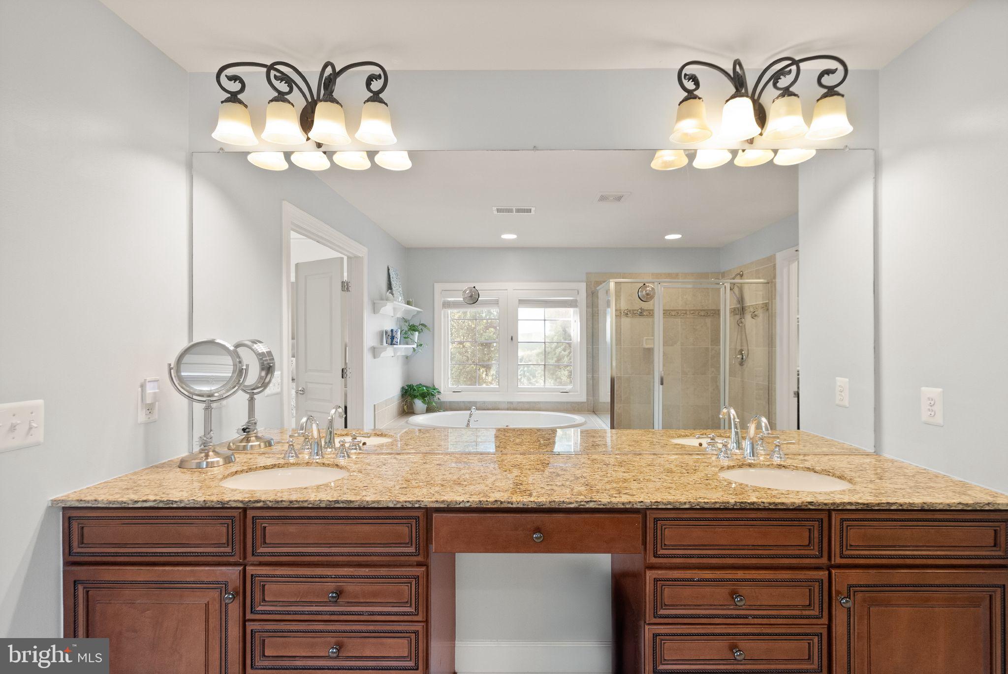 RED CEDAR - Residential