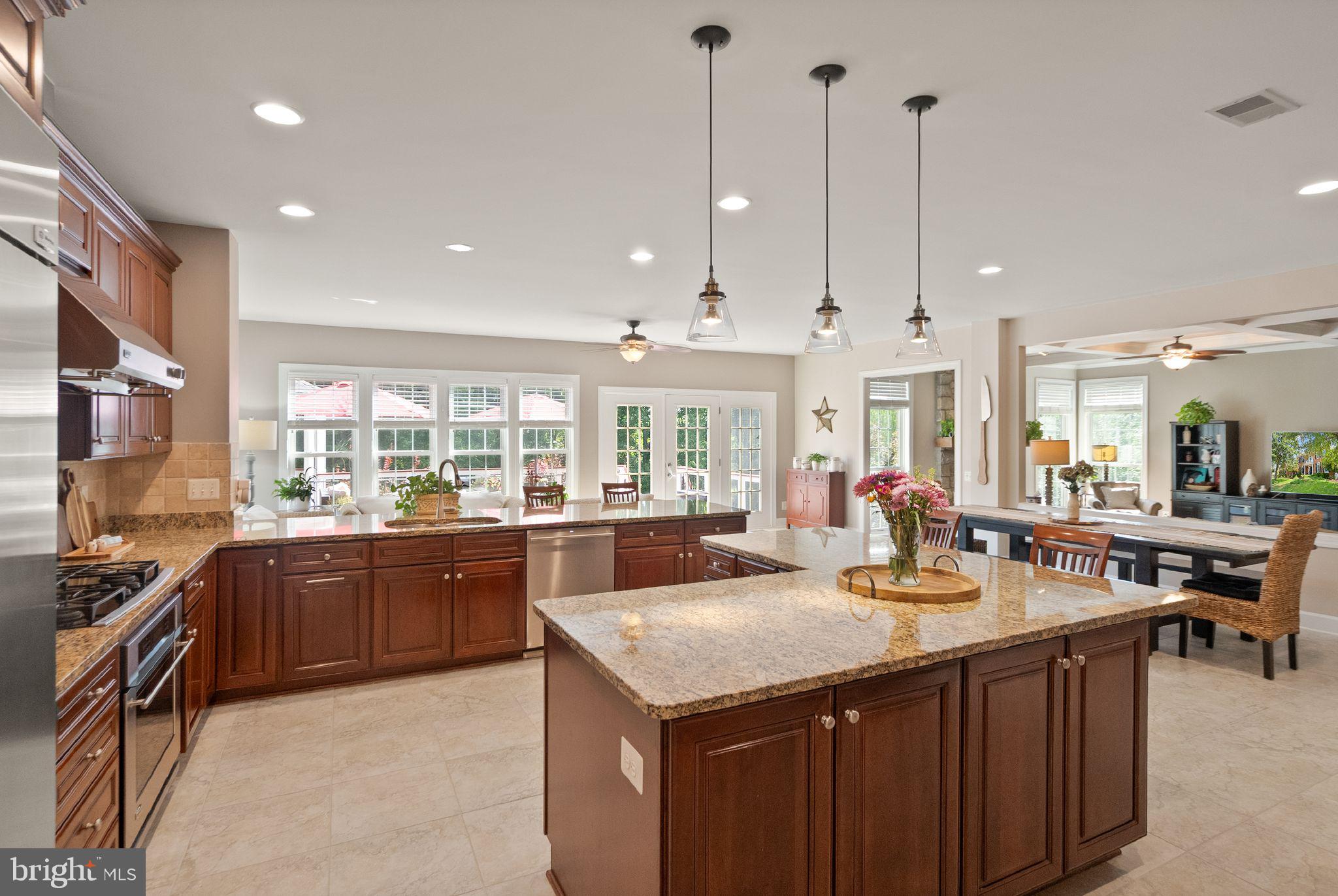 RED CEDAR - Residential