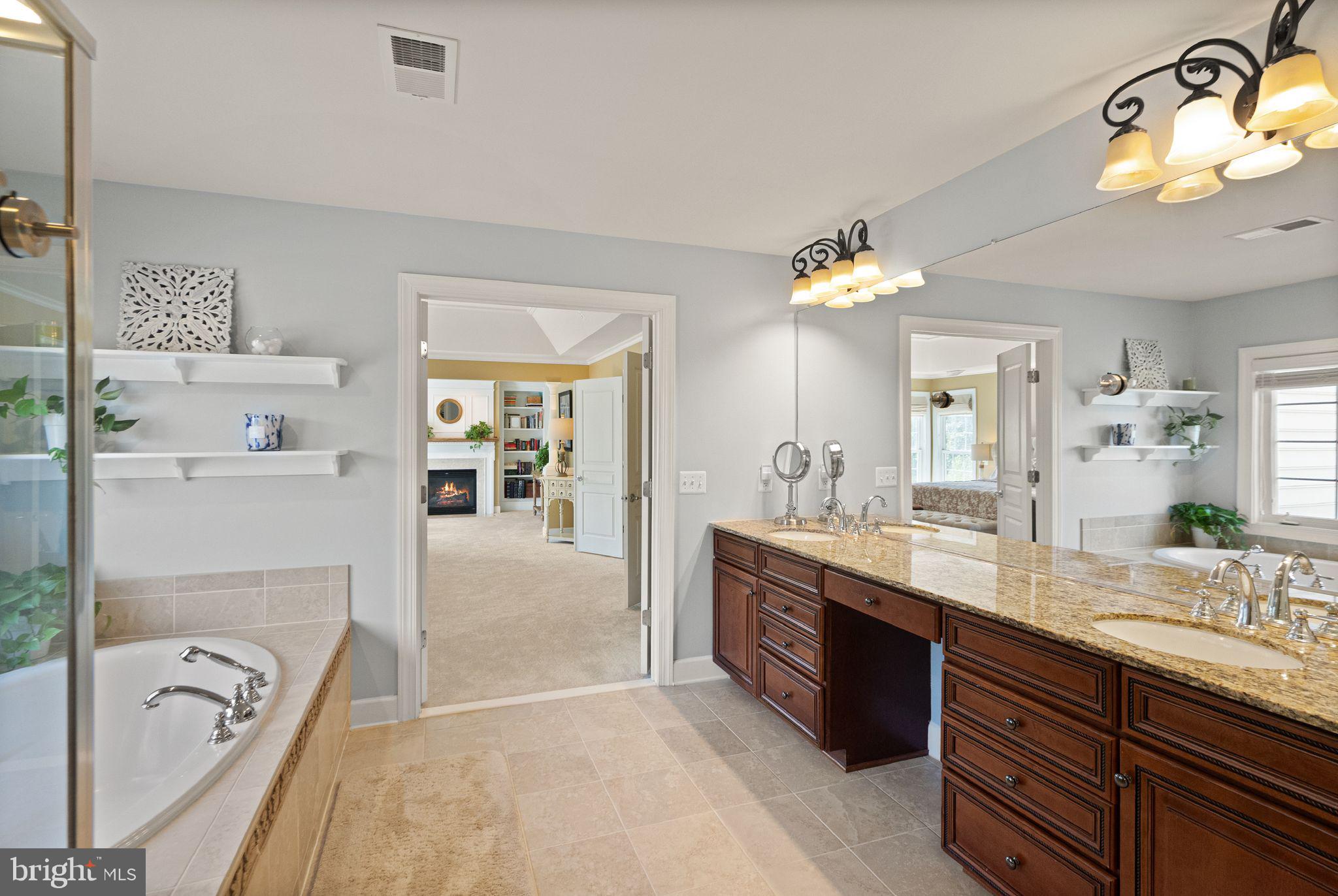 RED CEDAR - Residential