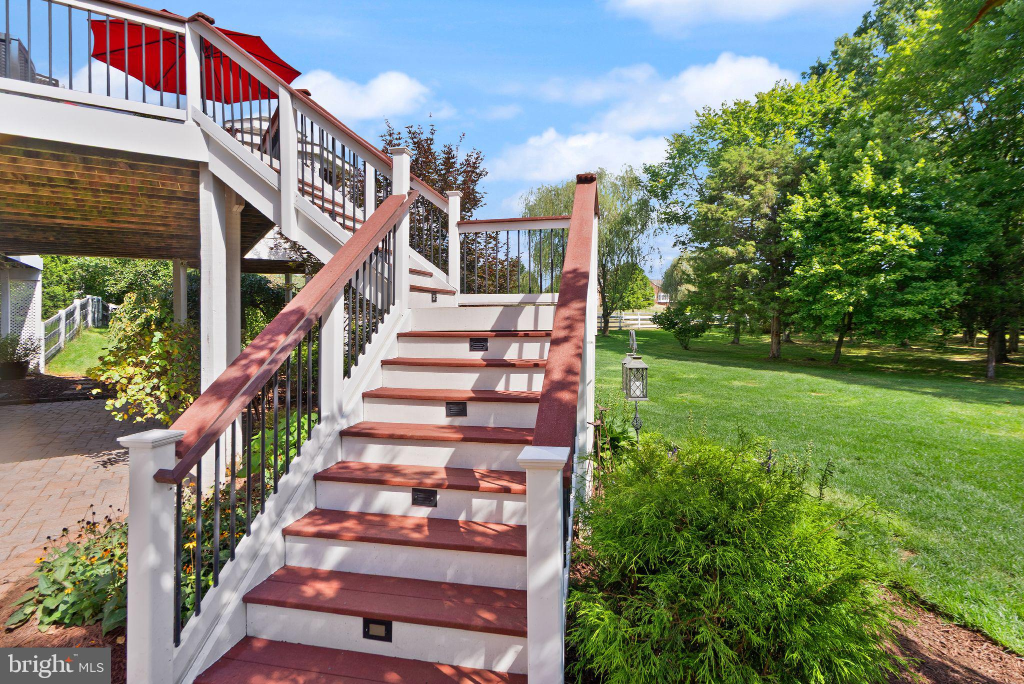 RED CEDAR - Residential