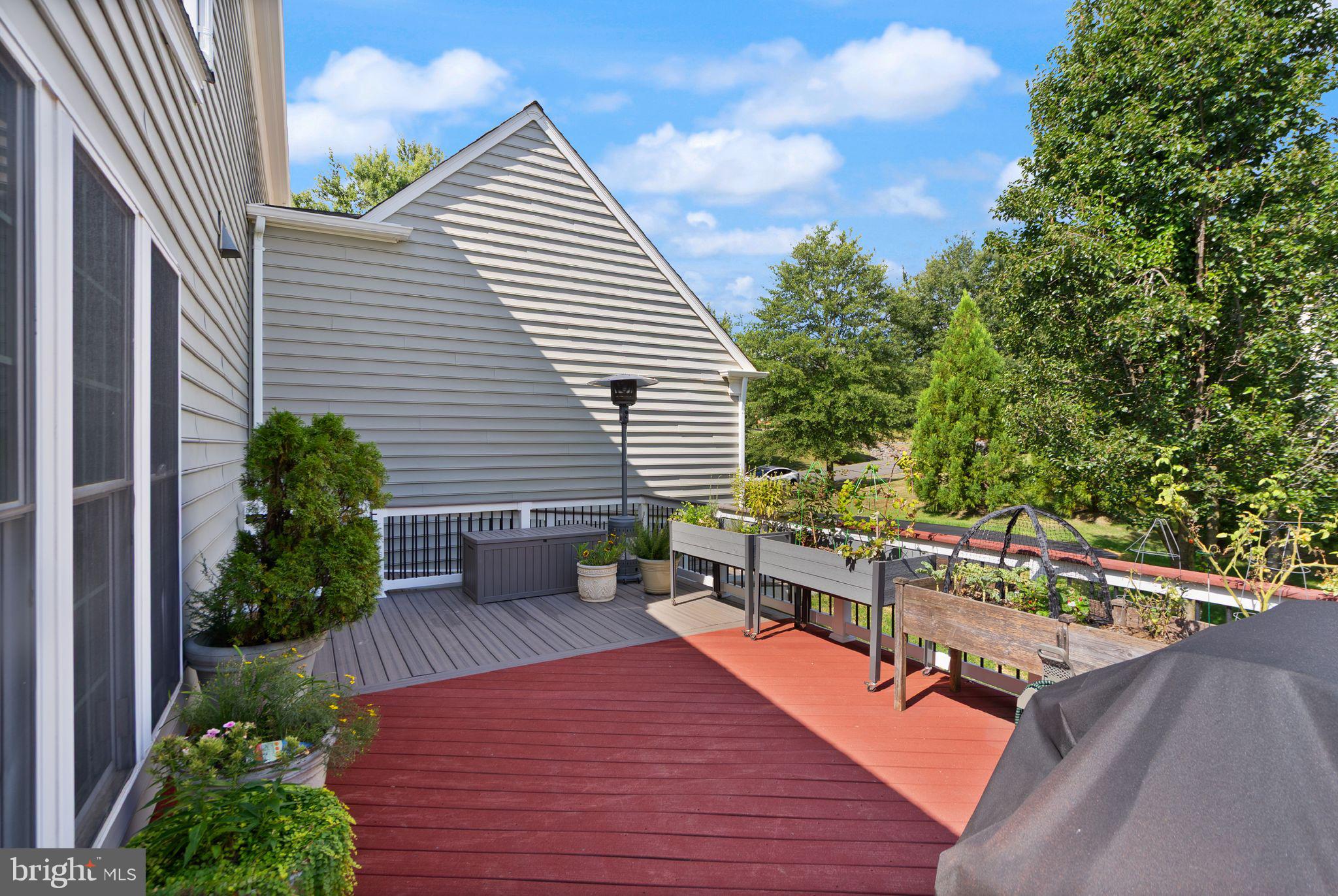 RED CEDAR - Residential