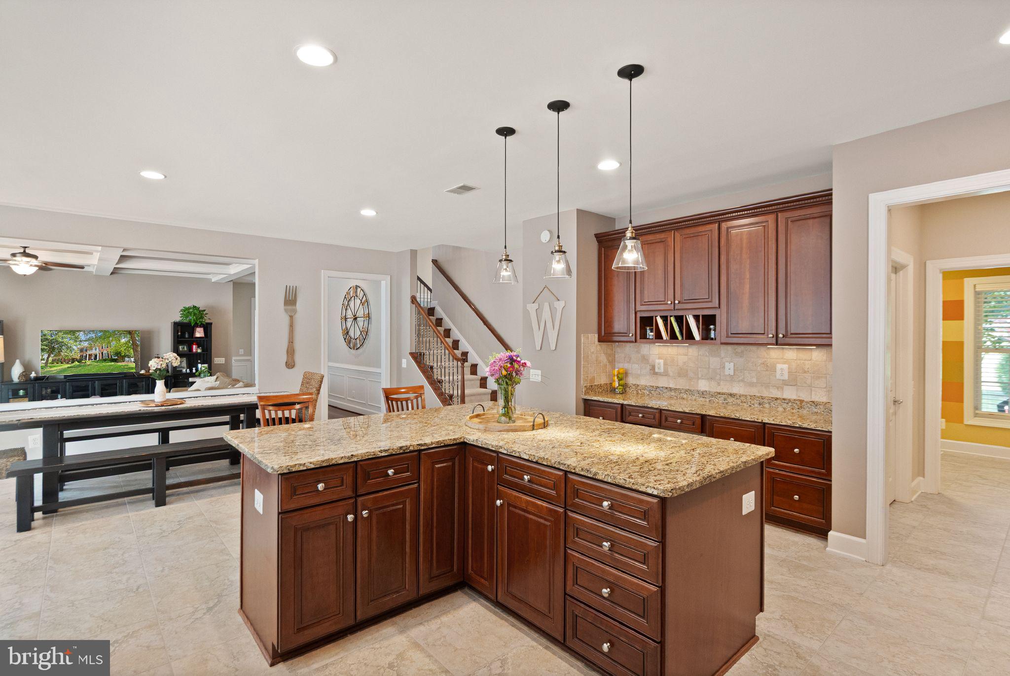 RED CEDAR - Residential