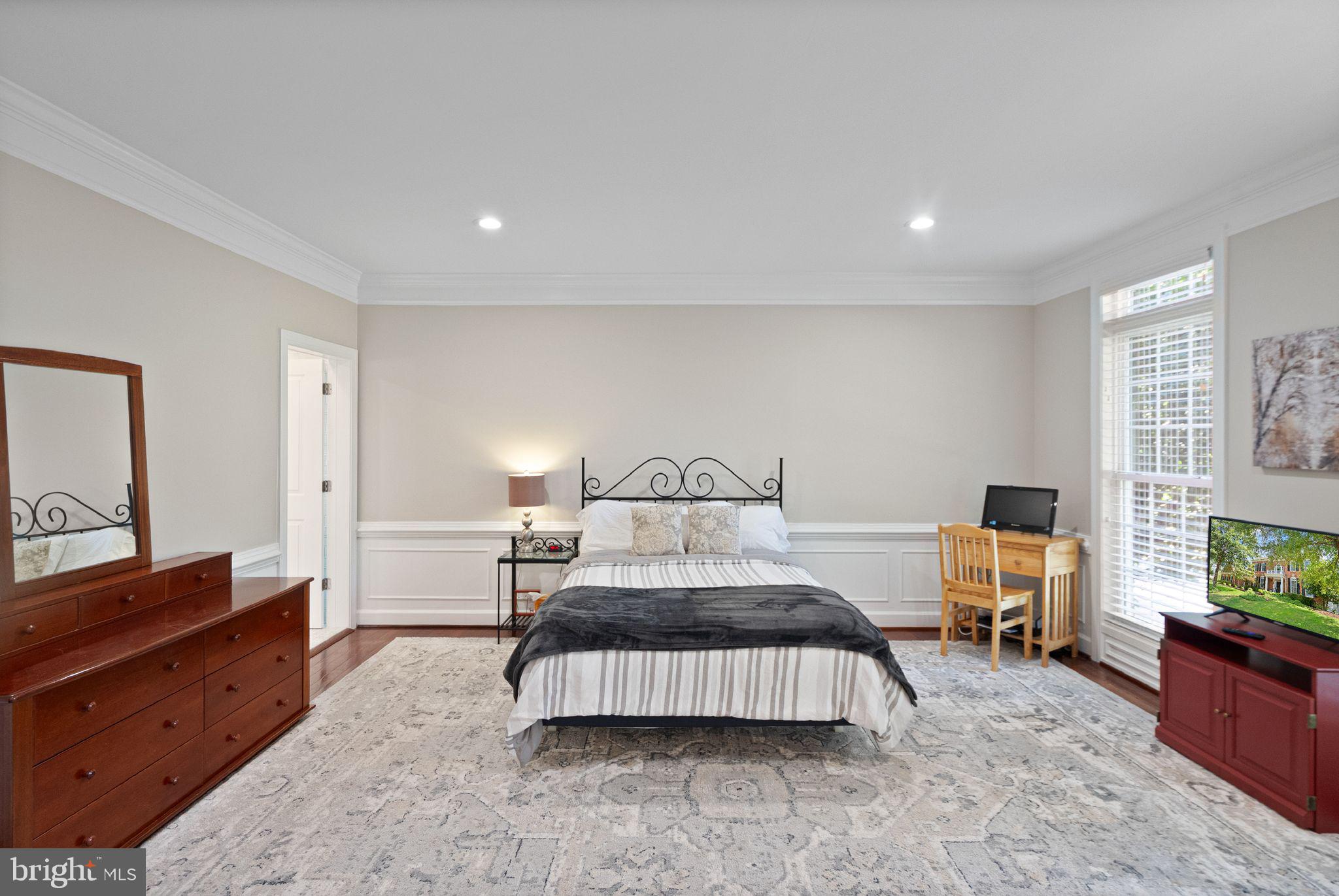 RED CEDAR - Residential