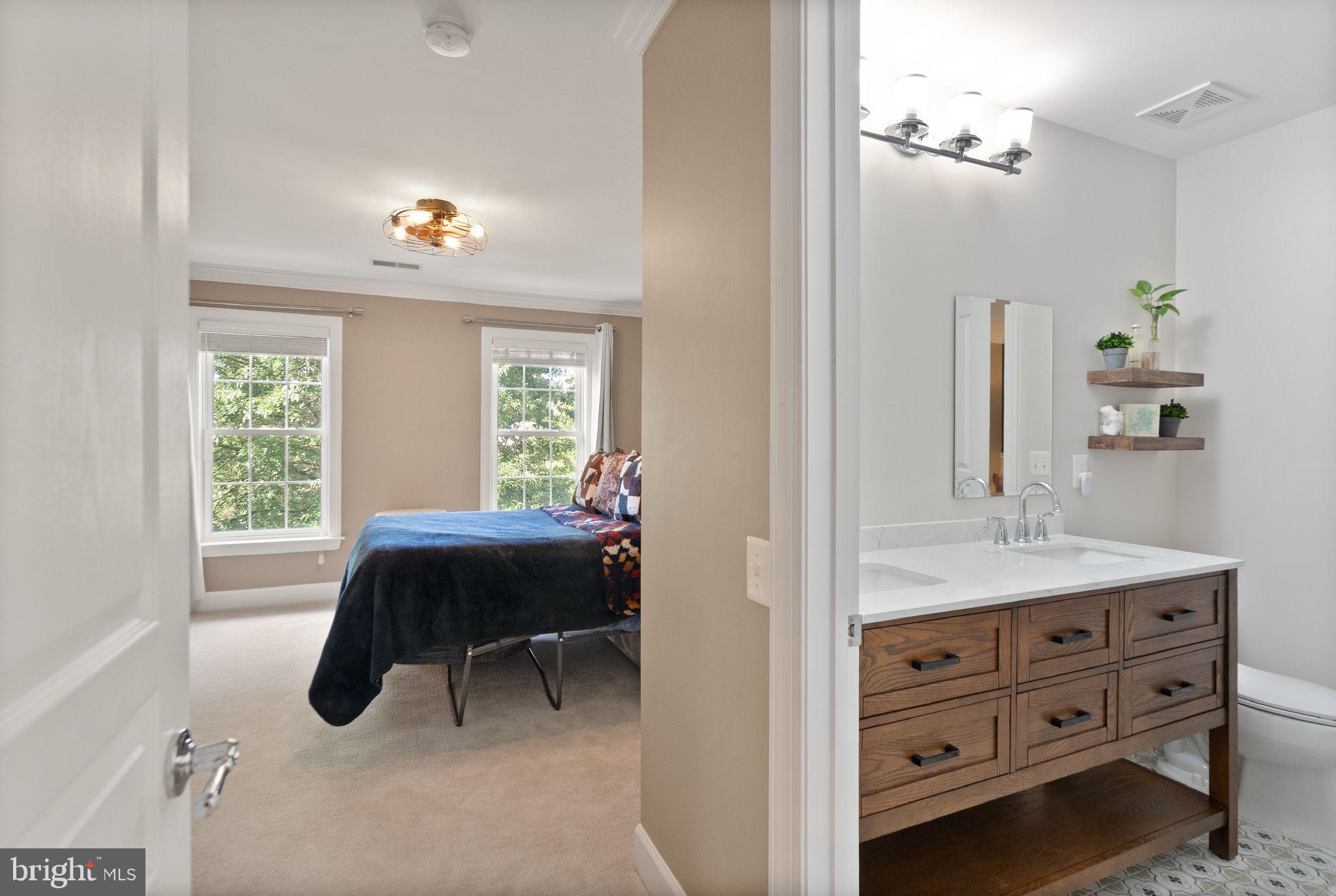 RED CEDAR - Residential