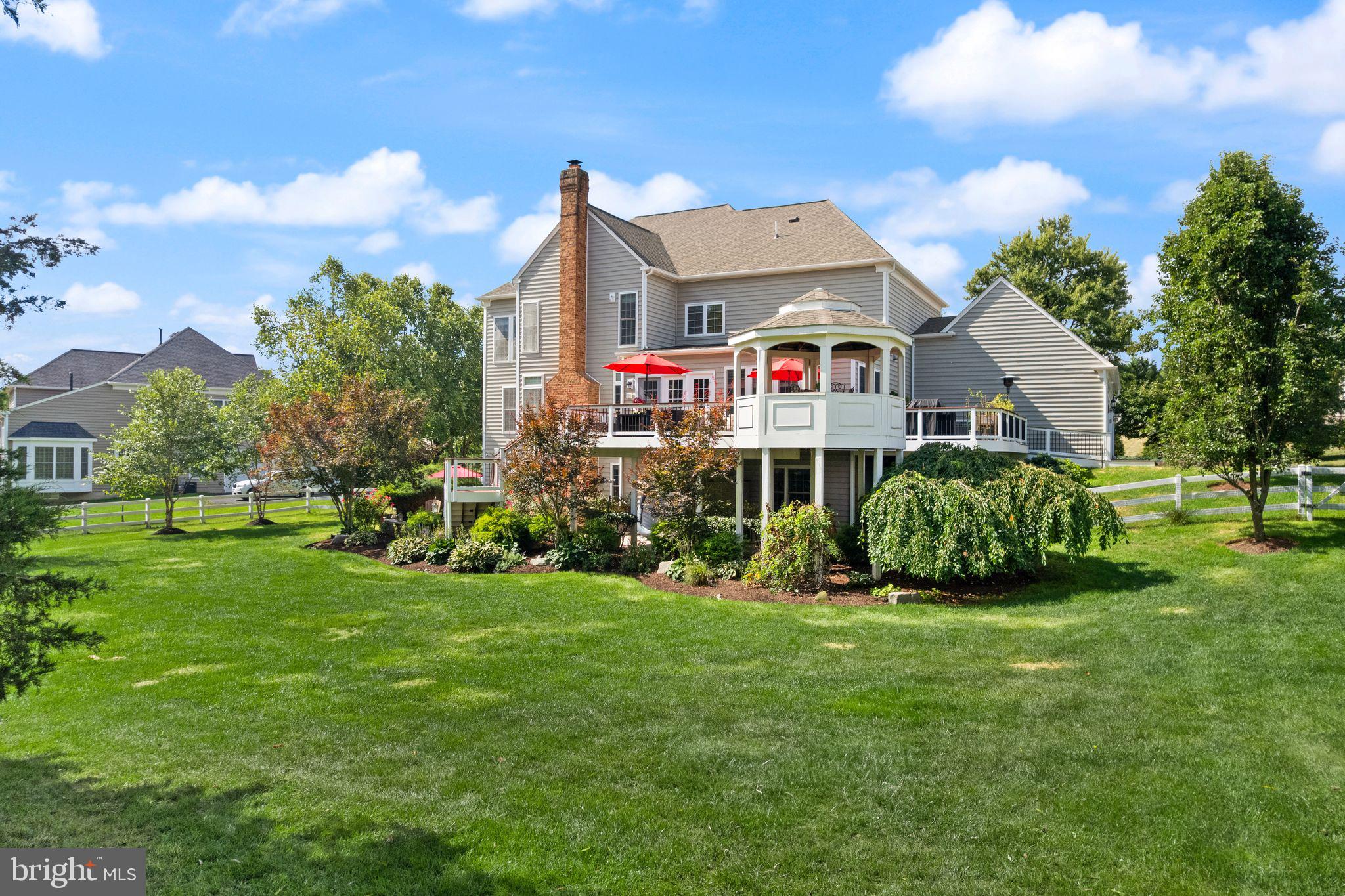 RED CEDAR - Residential