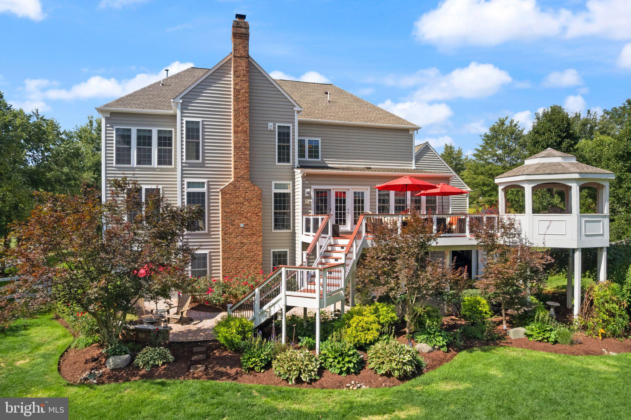 RED CEDAR - Residential