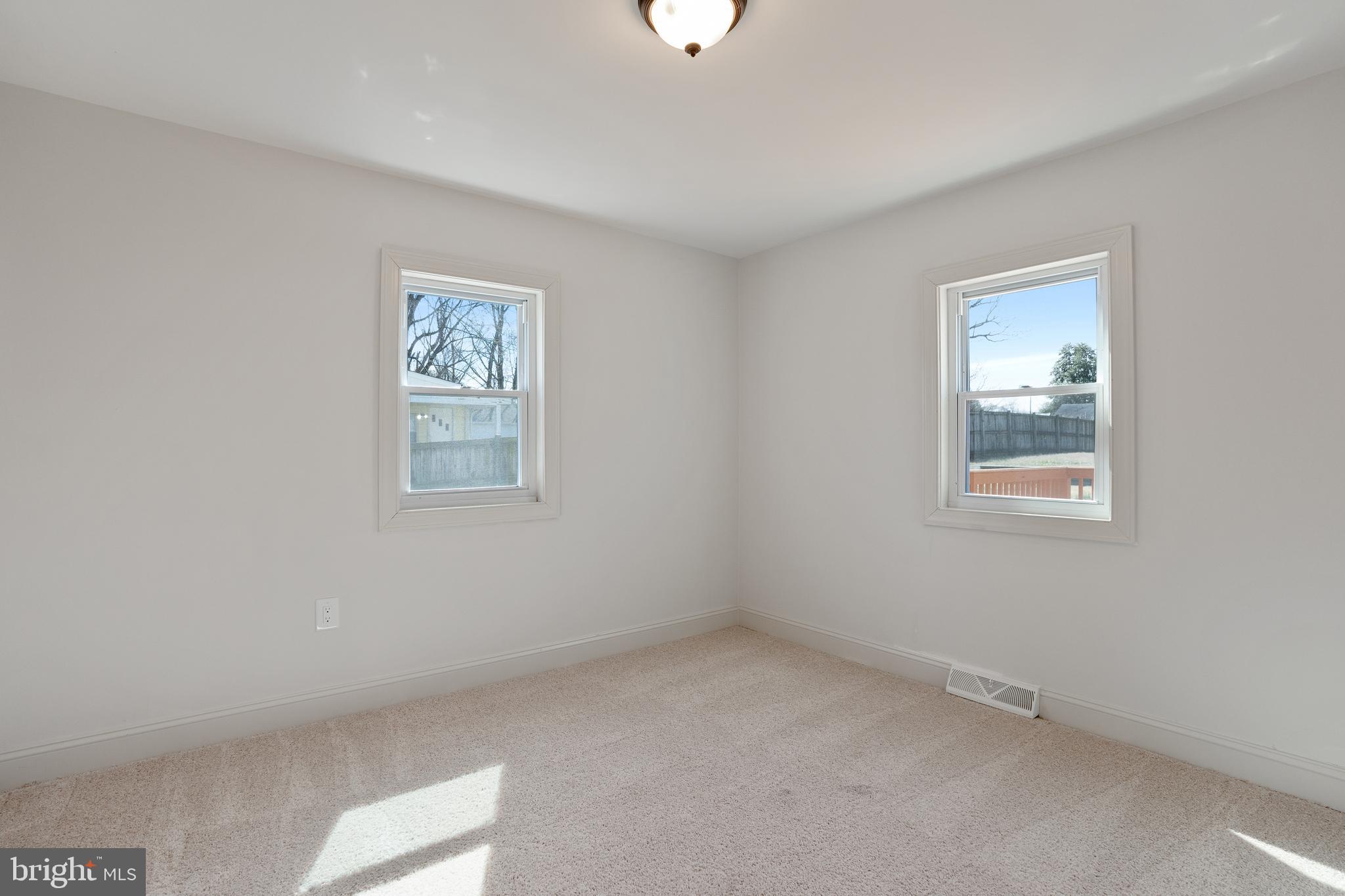 CLINTON VISTA - Residential