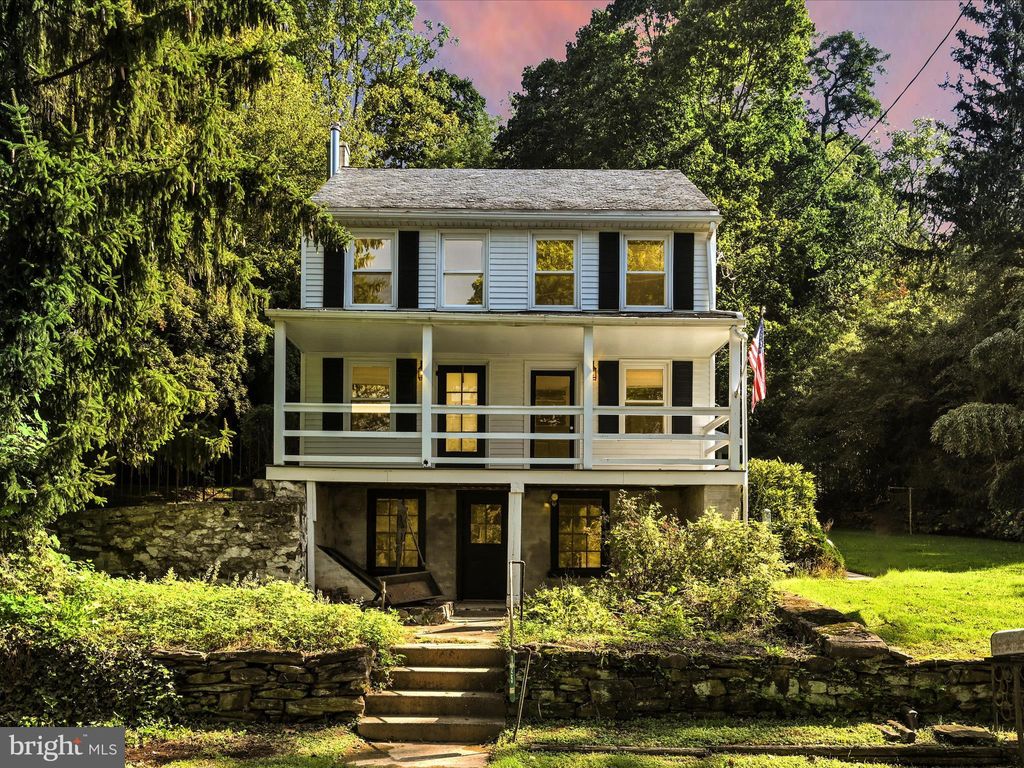 Photo of 925 N Old Road, Strasburg, PA 17579 (MLS # PALA2041744)