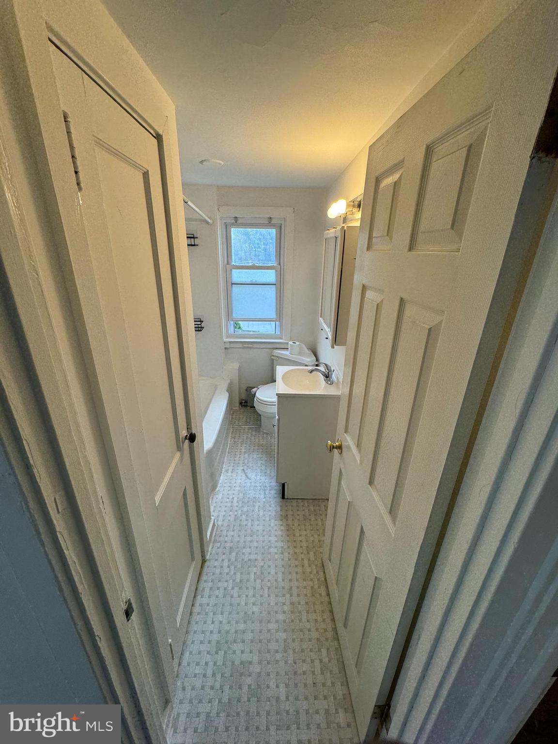 MOHNTON - Residential Lease