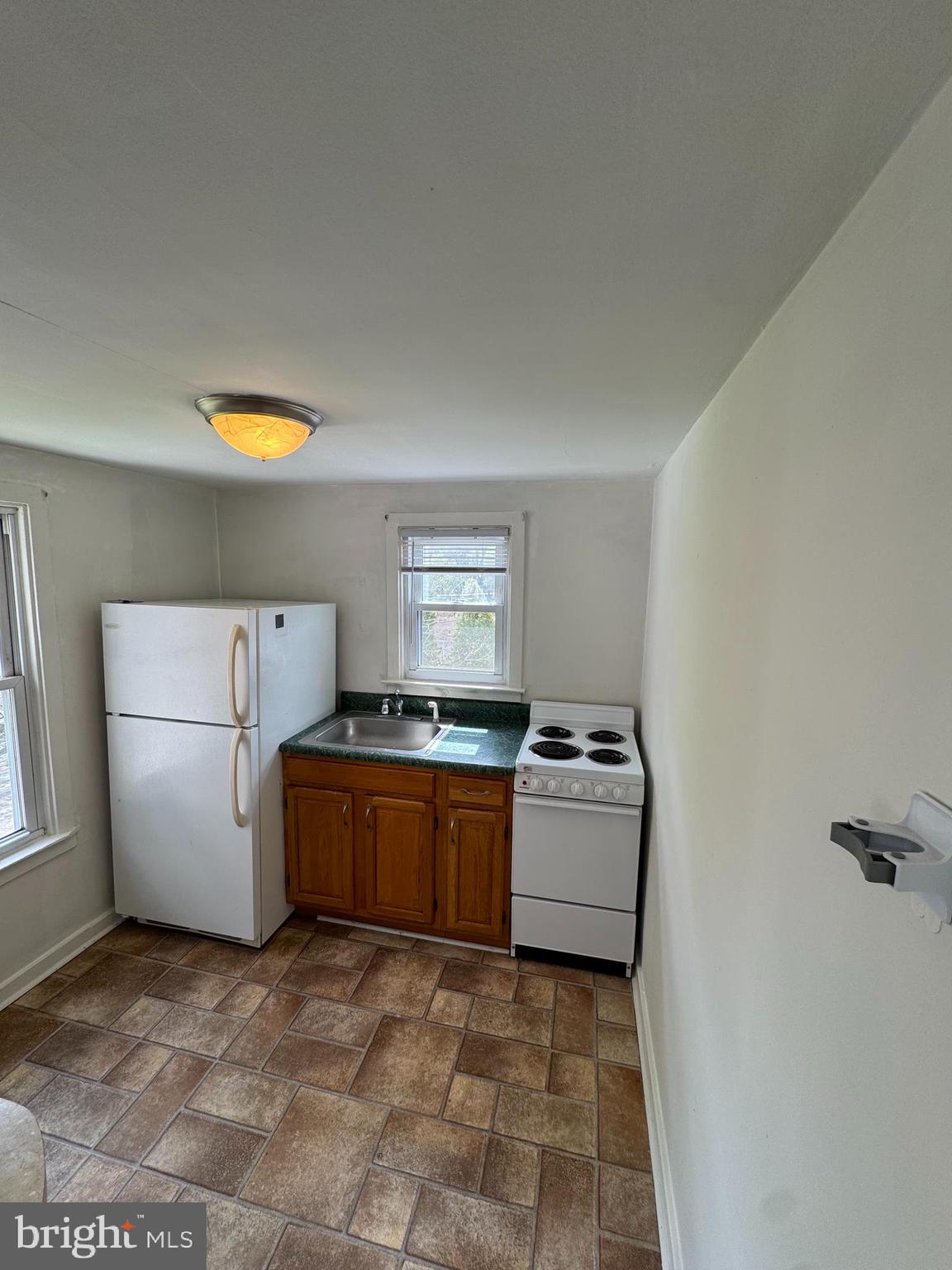 MOHNTON - Residential Lease