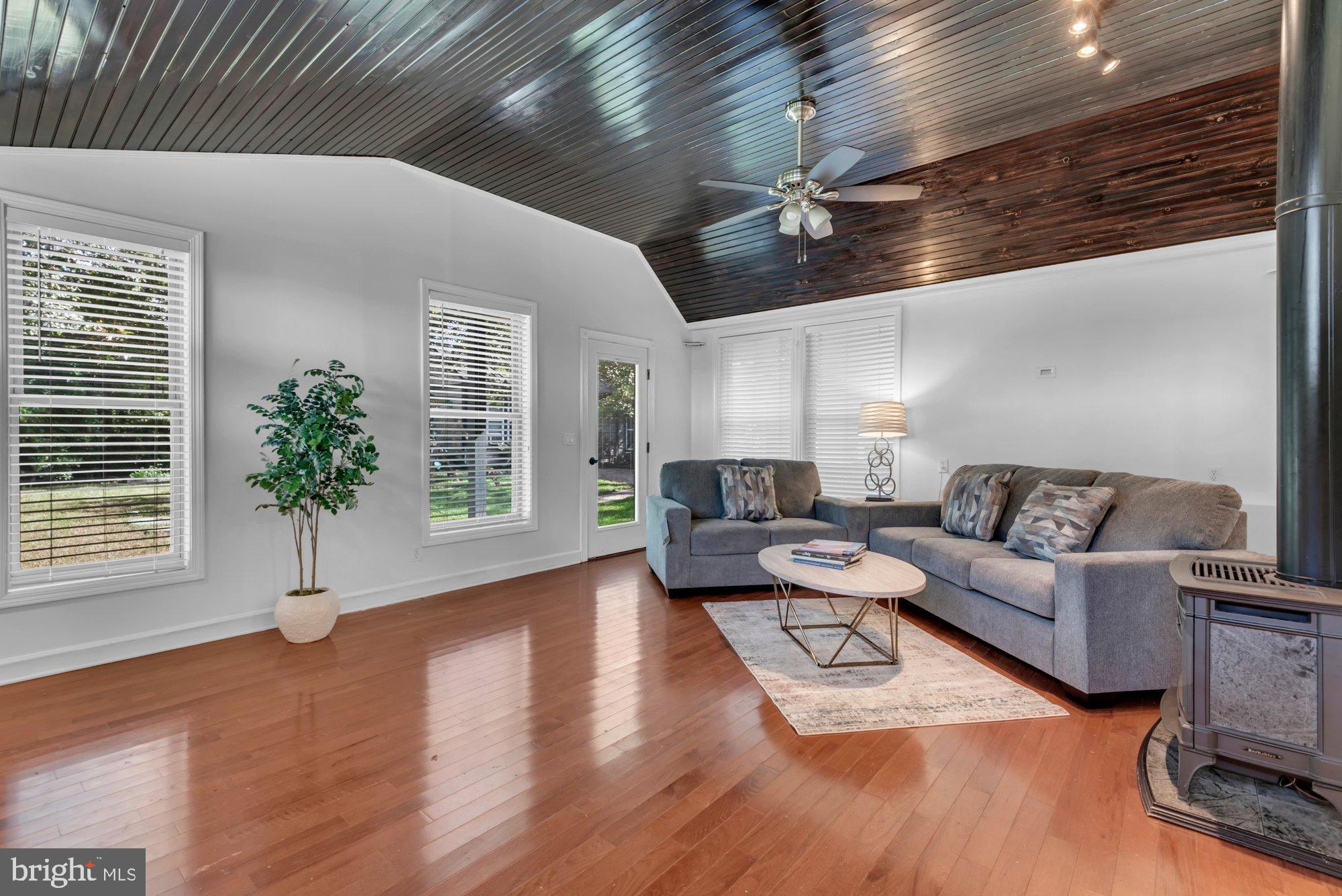 RIVERDALE FOREST - Residential