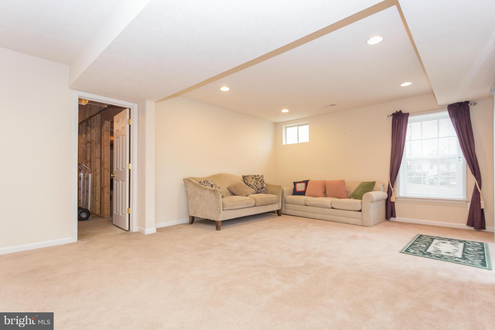 WILDERNESS SHORES - Residential