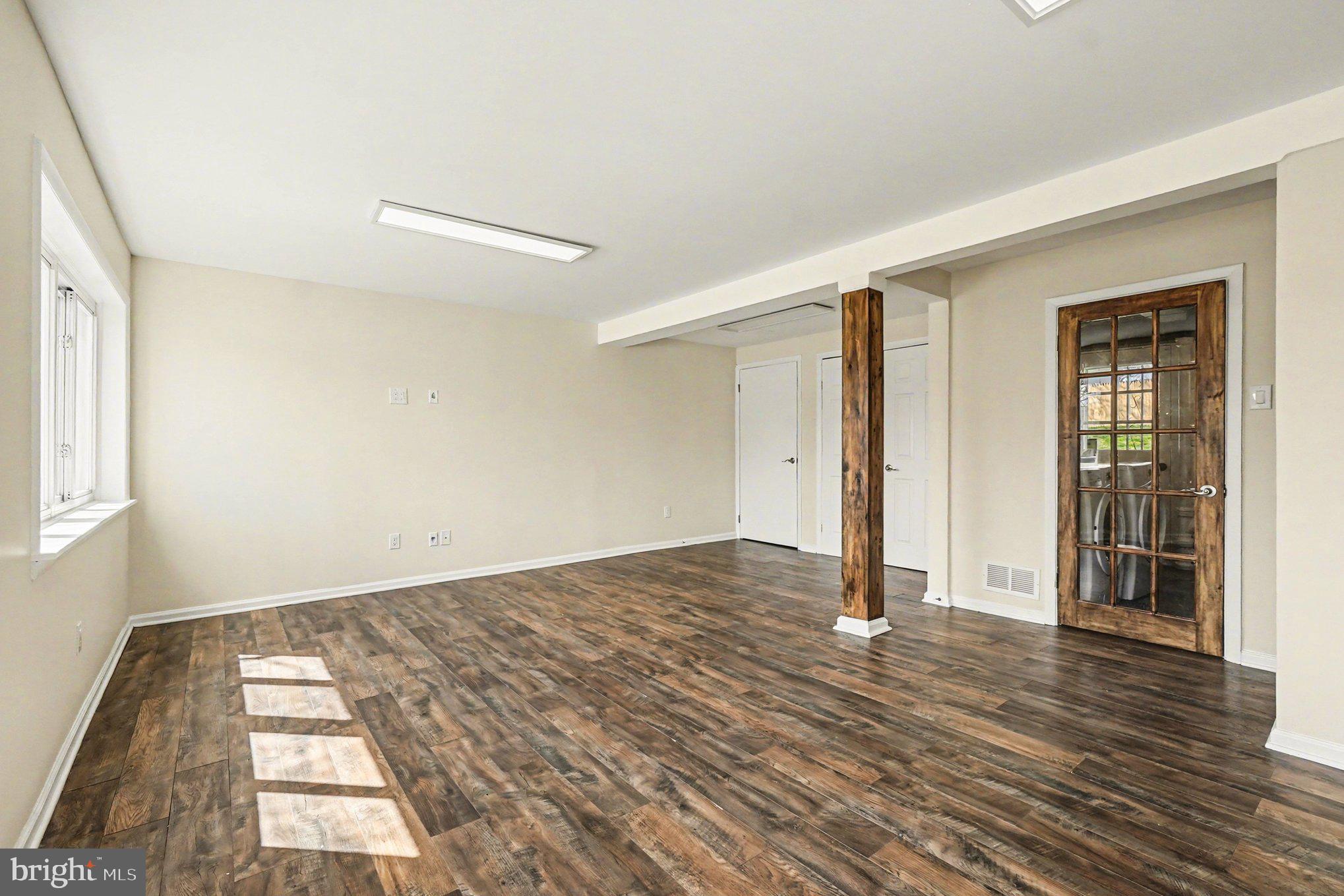 GLENSIDE PARK - Residential