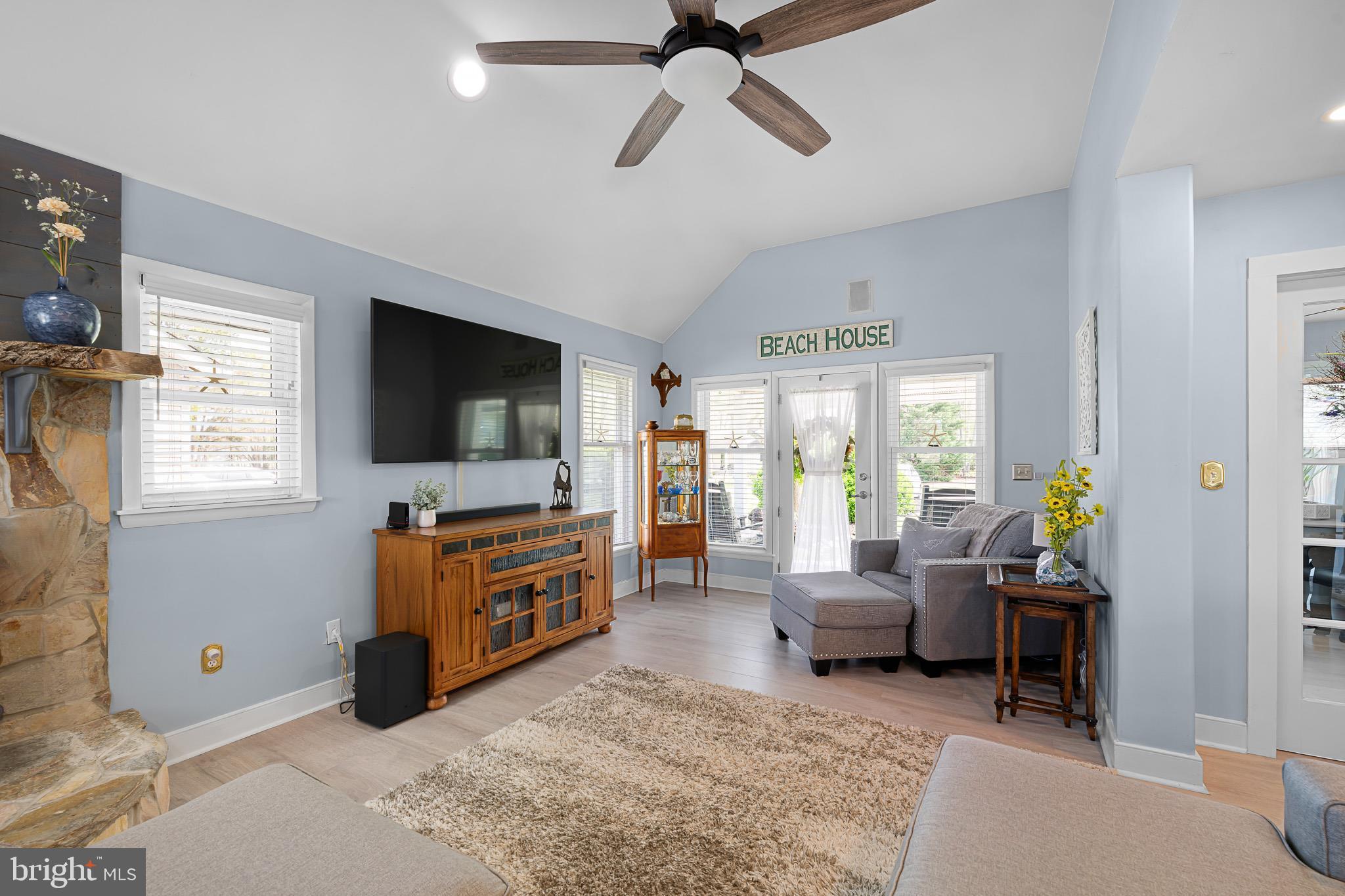 ROLLING ACRES - Residential