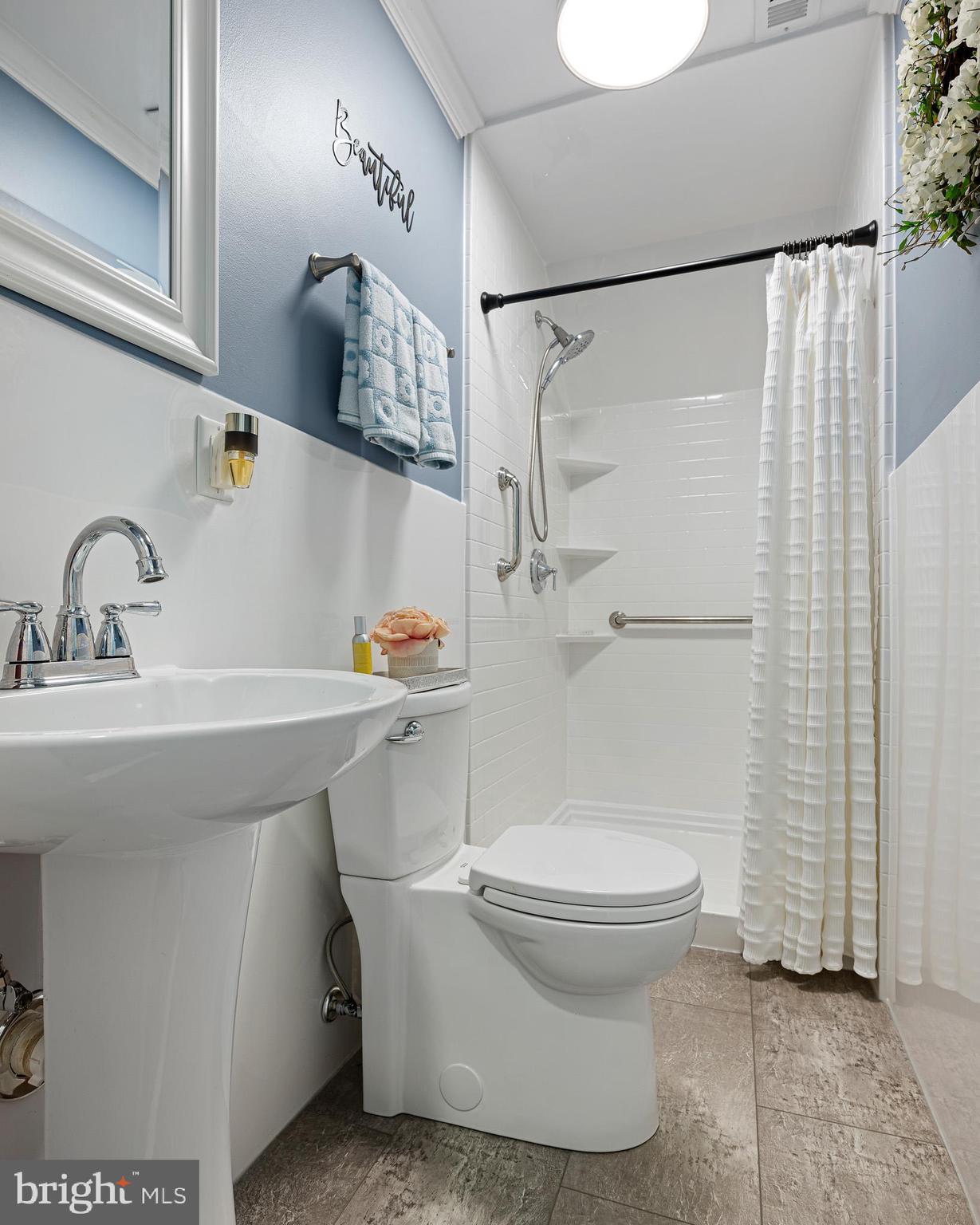 ROLLING ACRES - Residential