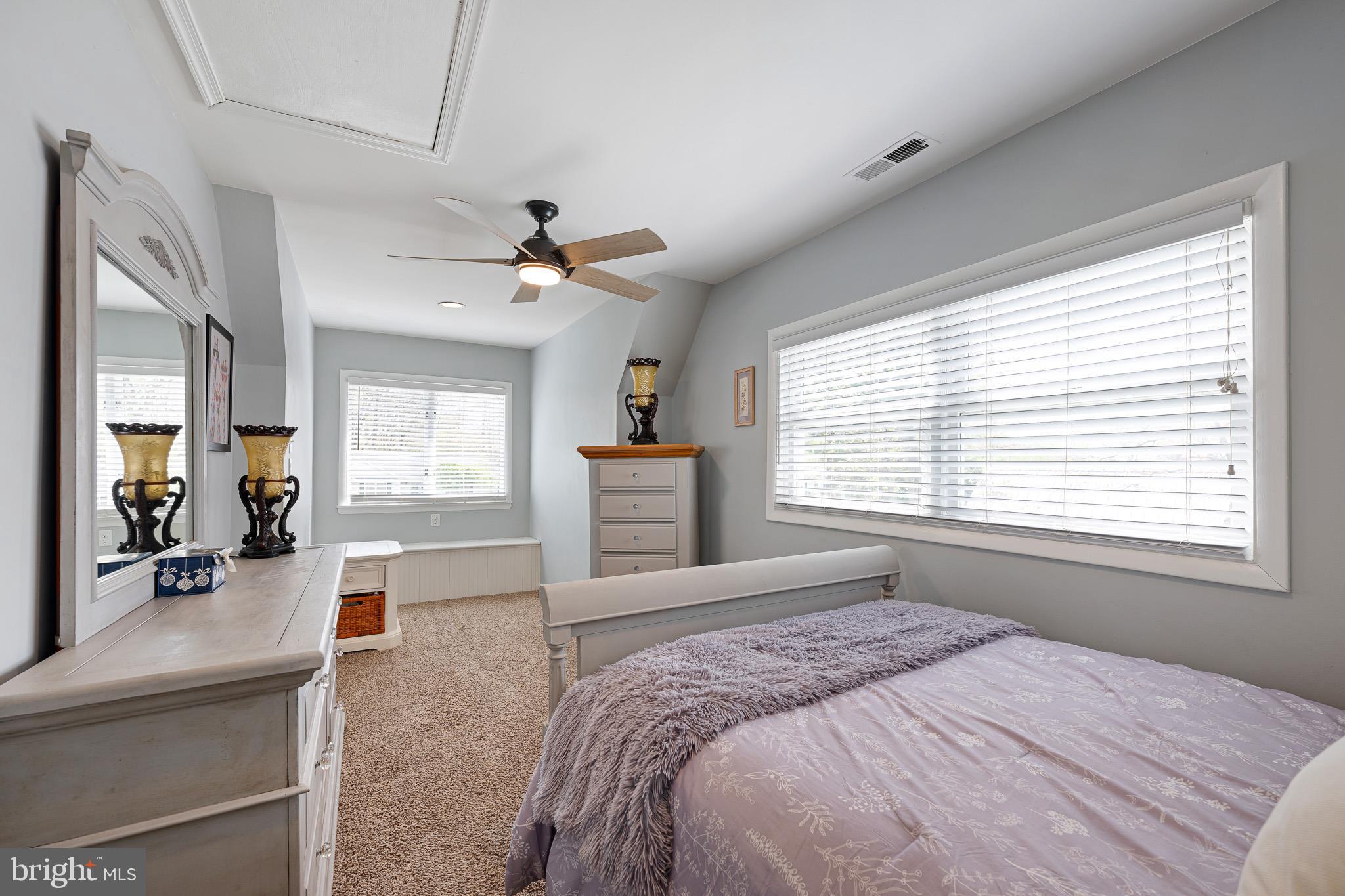 ROLLING ACRES - Residential