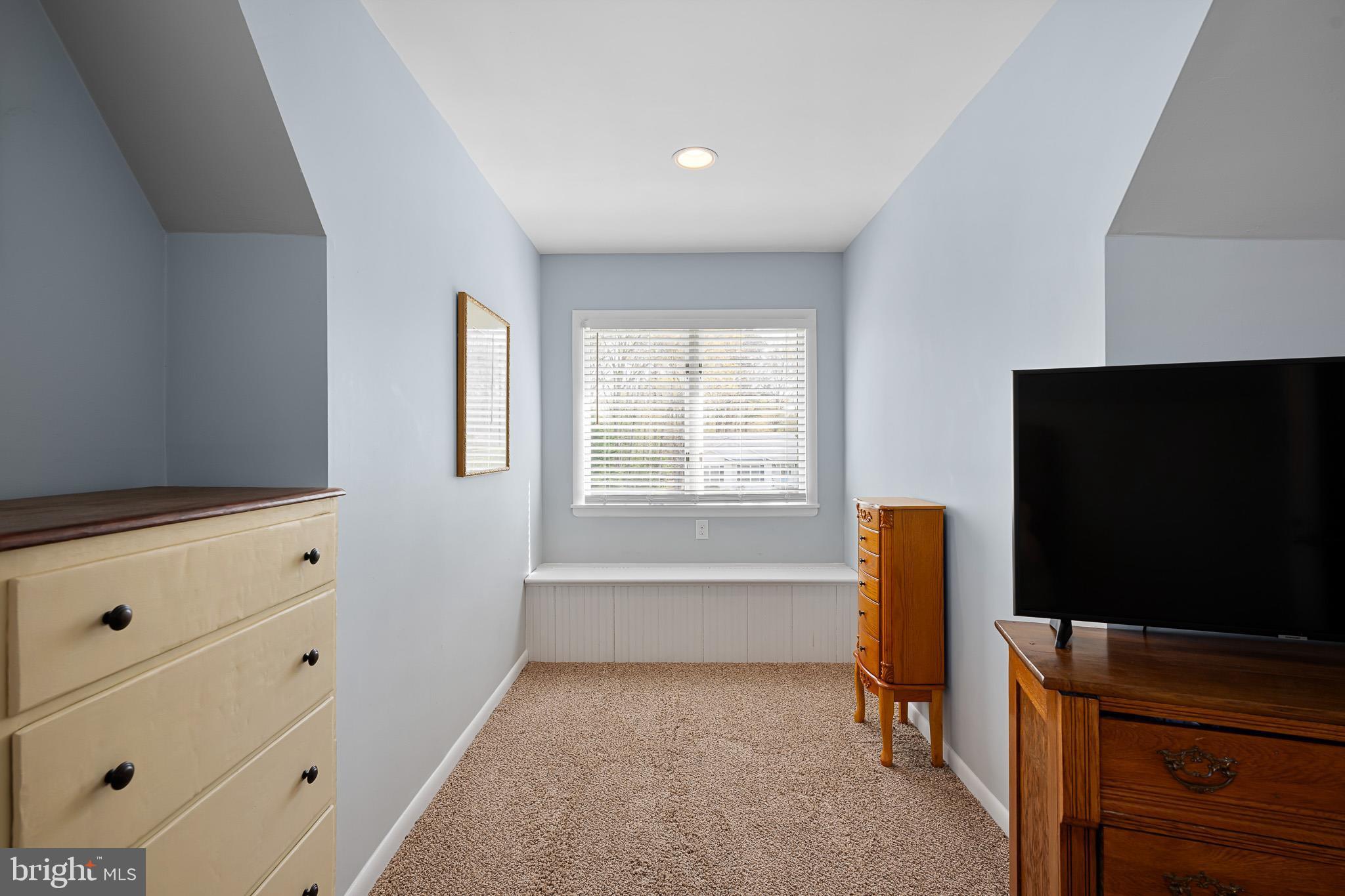 ROLLING ACRES - Residential