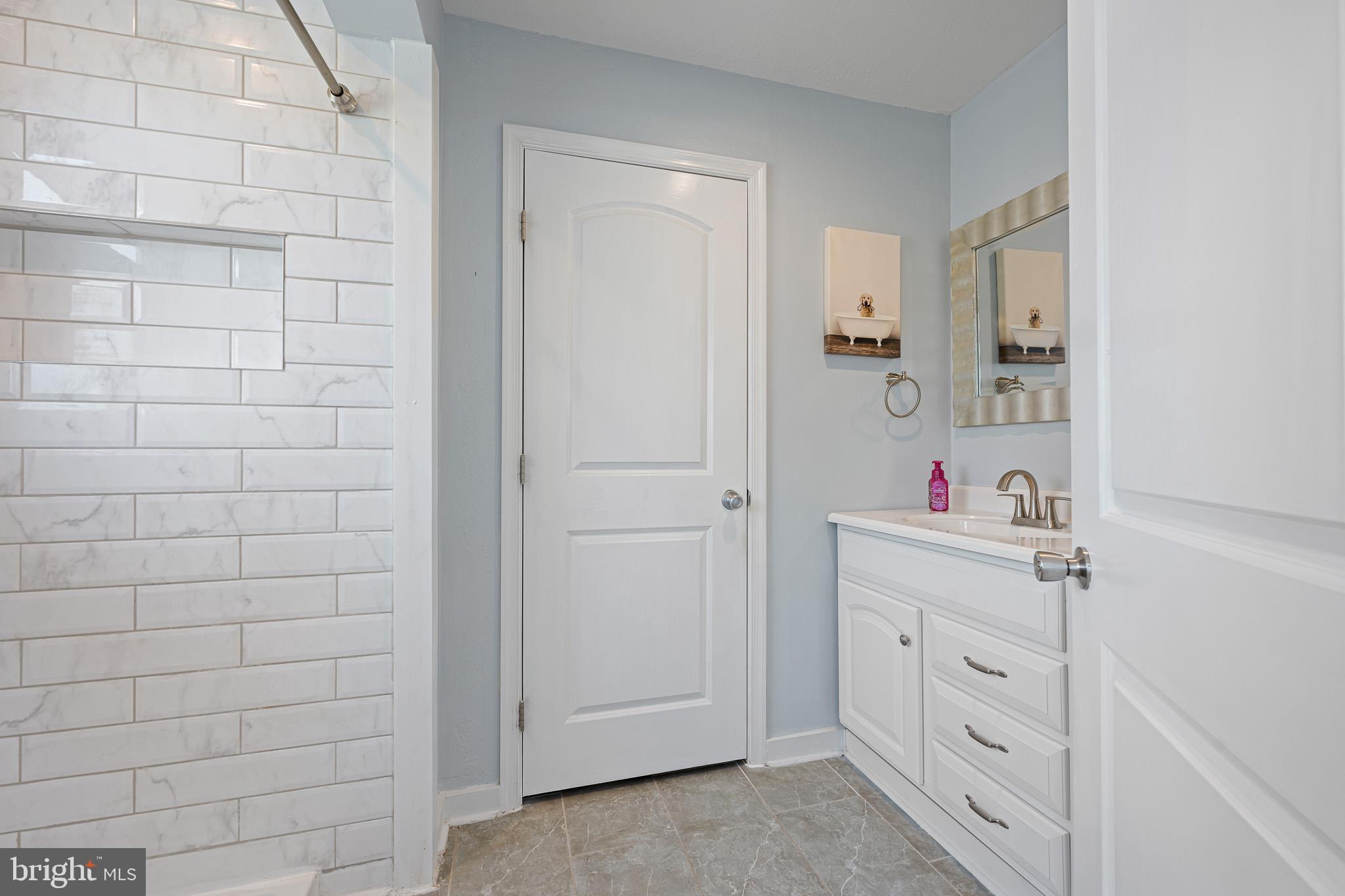 ROLLING ACRES - Residential