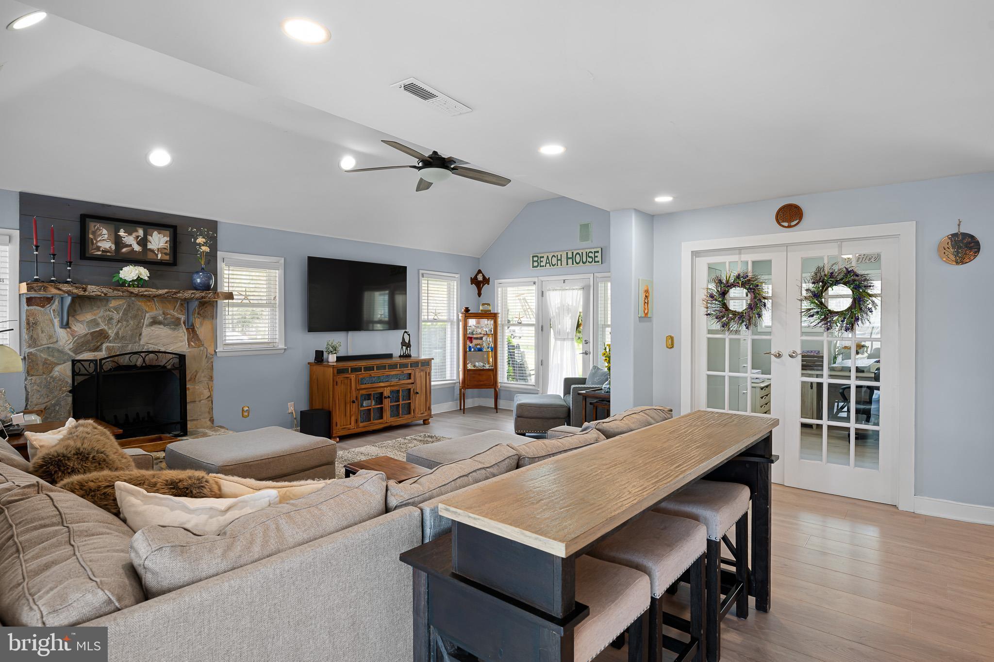 ROLLING ACRES - Residential