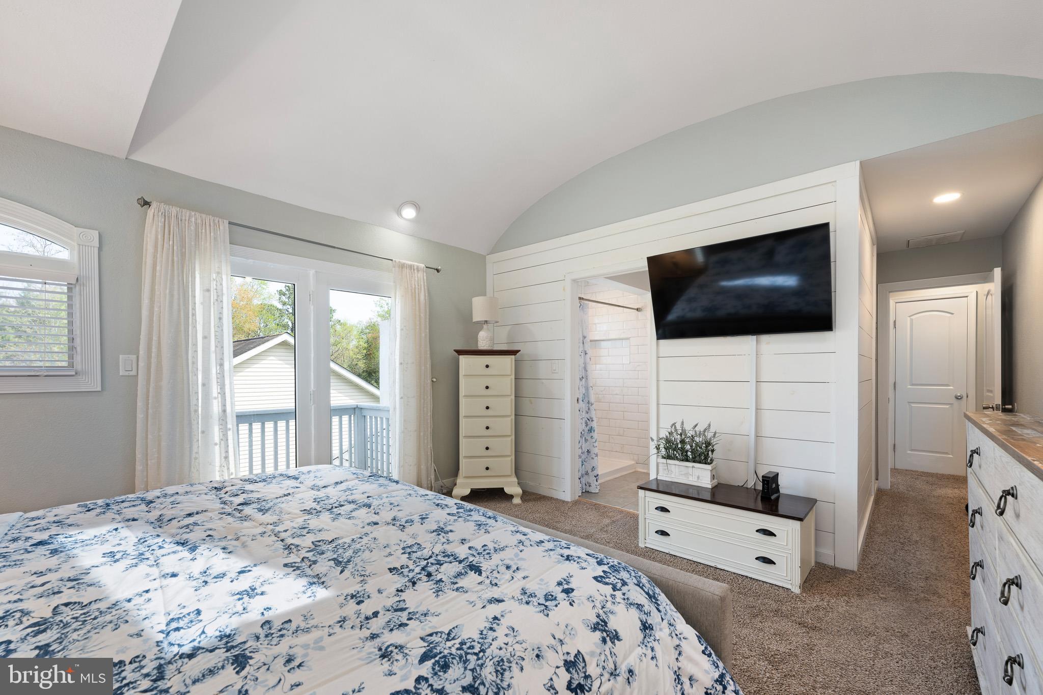 ROLLING ACRES - Residential