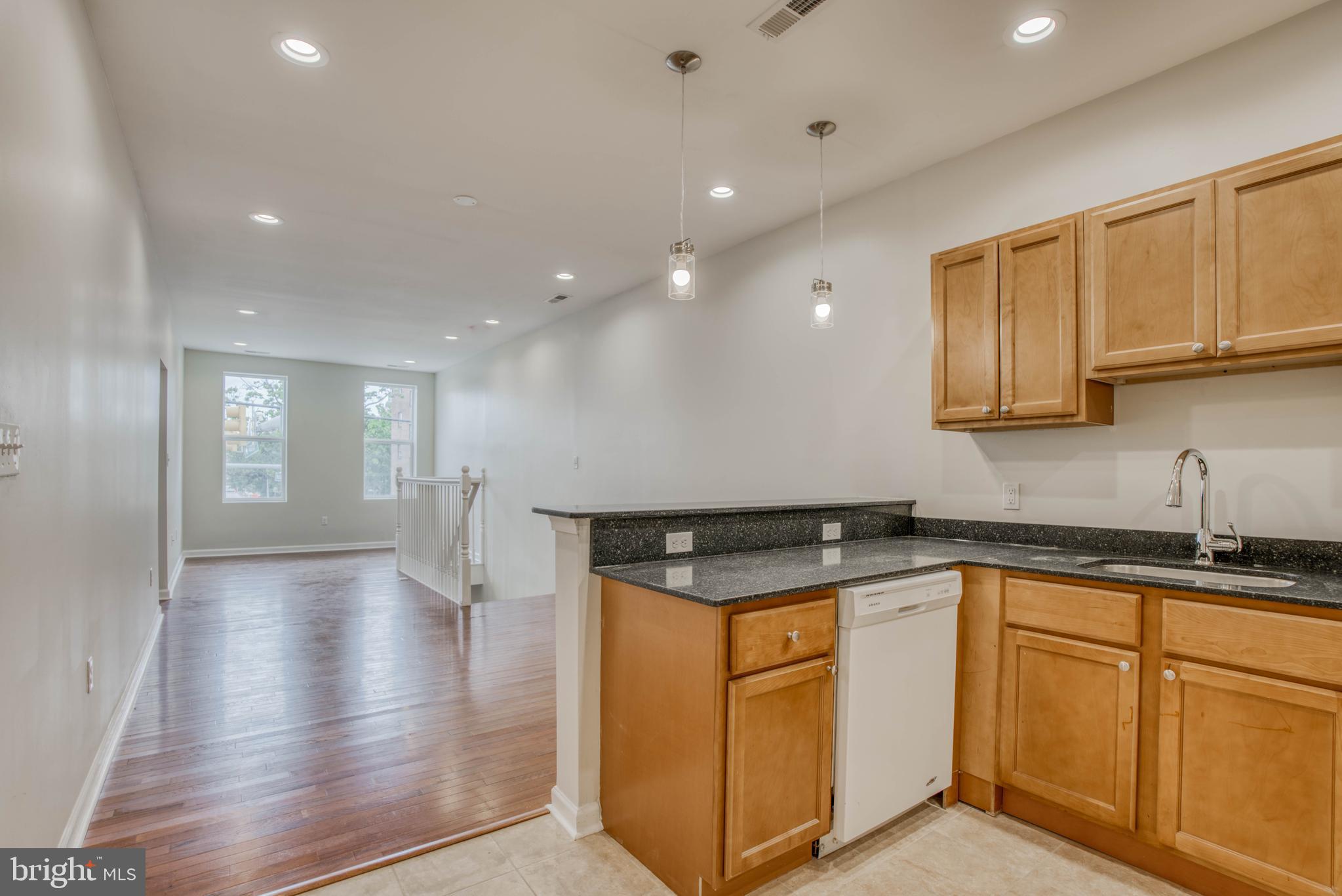 HAMPDEN HISTORIC DISTRICT - Residential Lease