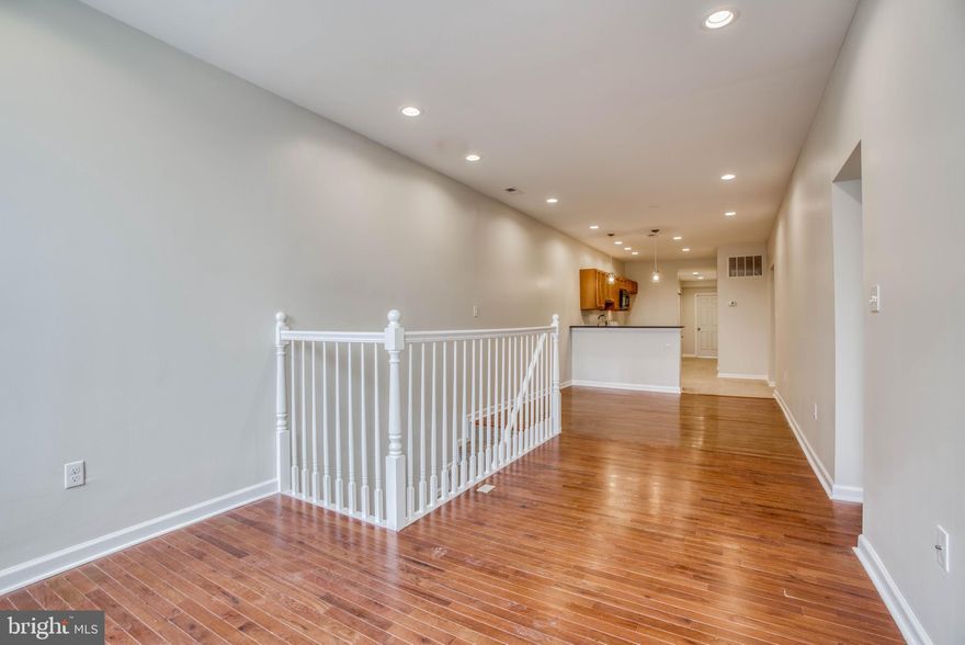 Fantastic two bedroom/ two bath completely renovated. Hardwood floors throughout. All new appliances. Ceramic Baths. Washer & Dryer in Unit. Great Location!