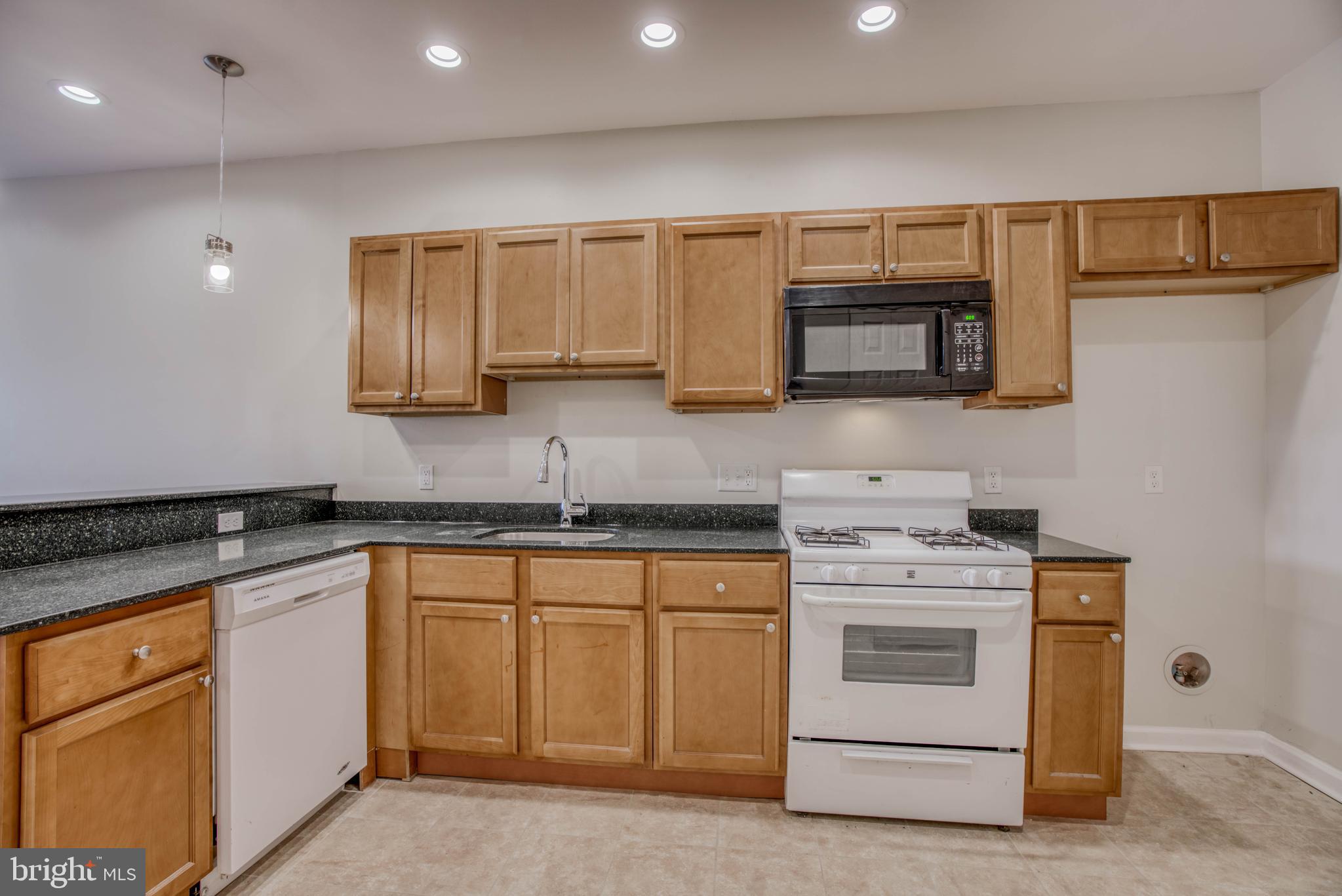 HAMPDEN HISTORIC DISTRICT - Residential Lease