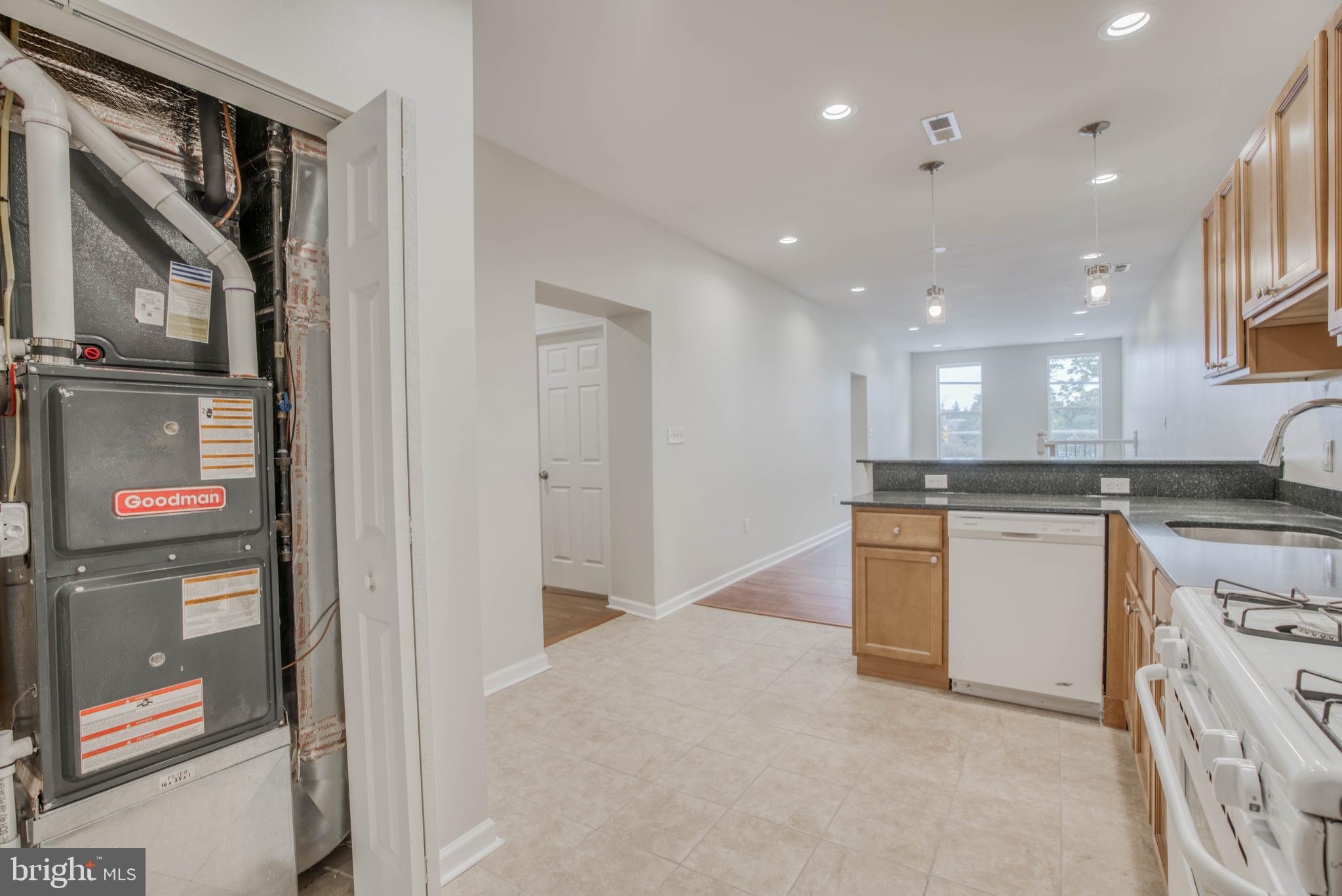 HAMPDEN HISTORIC DISTRICT - Residential Lease