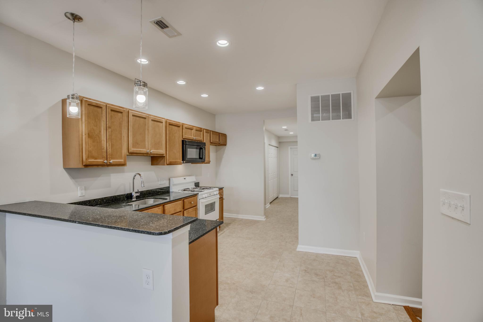 HAMPDEN HISTORIC DISTRICT - Residential Lease