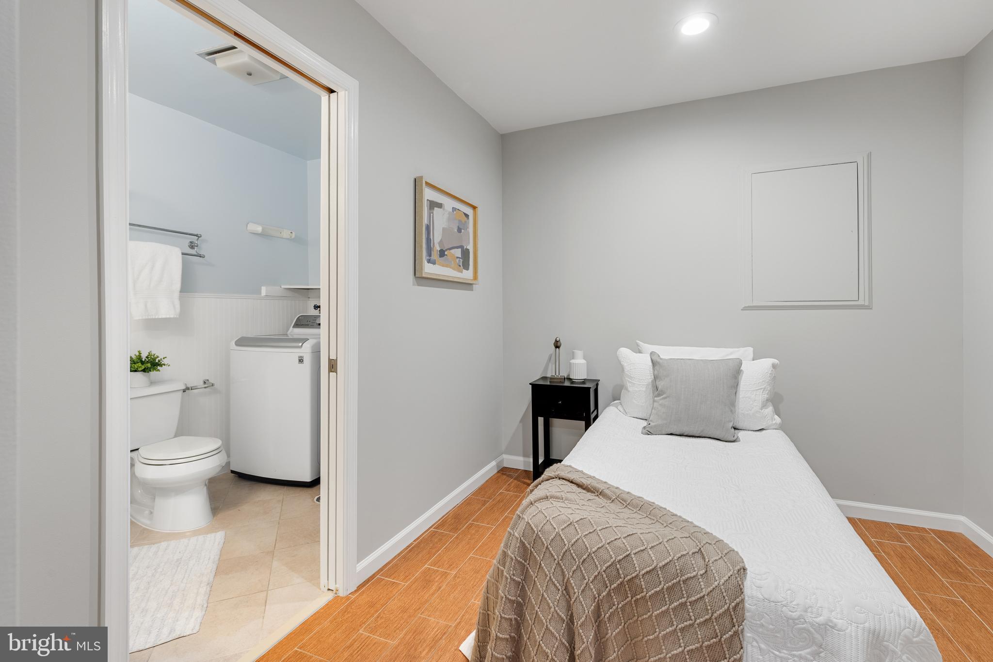 FAIRLINGTON VILLAGES - Residential