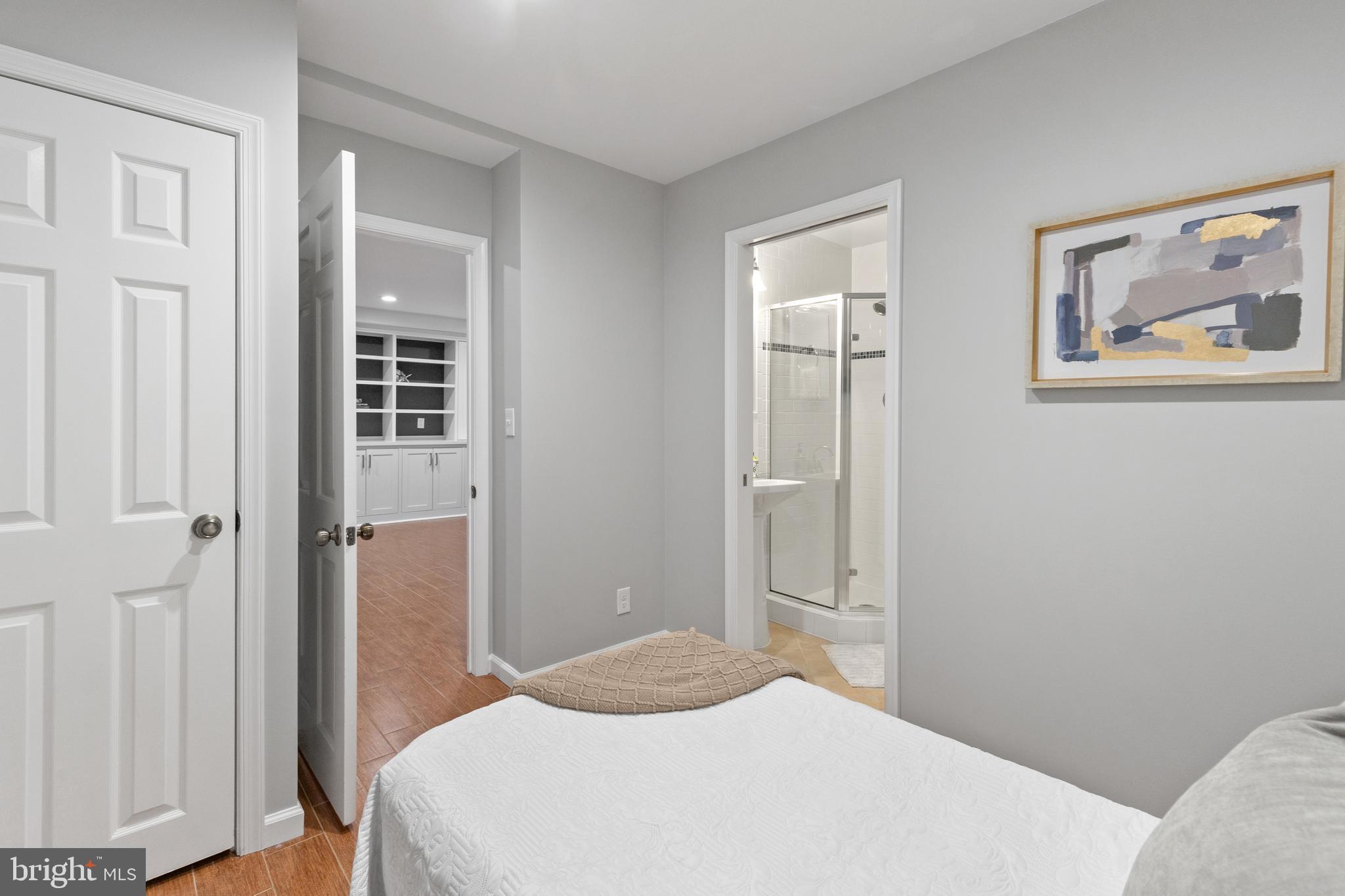 FAIRLINGTON VILLAGES - Residential