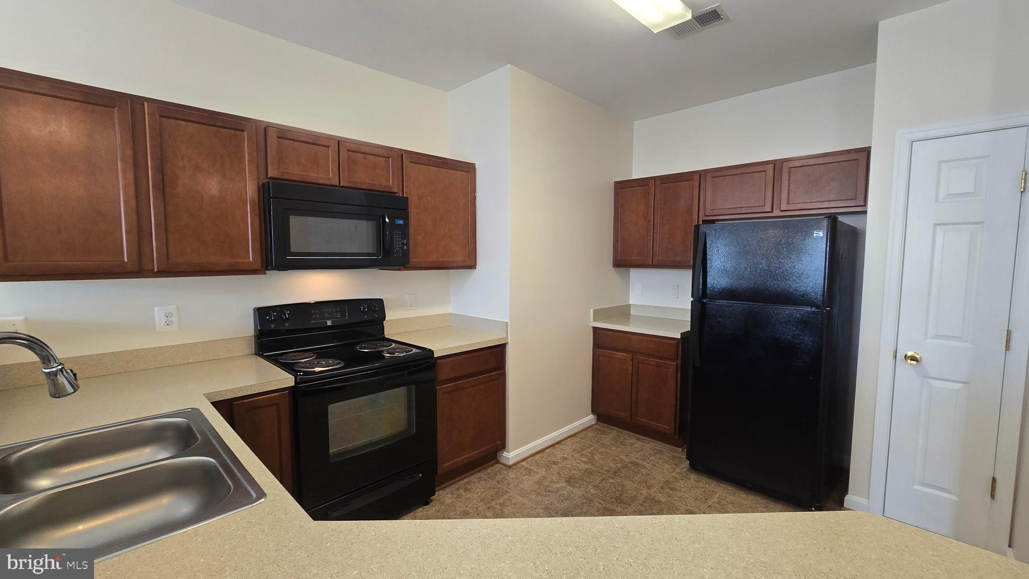 23520 F D R BOULEVARD 303