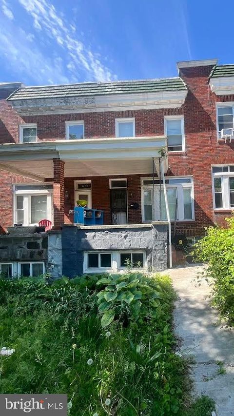 Townhouse For Sale - 2753 Chesterfield Avenue<br/> BALTIMORE, MD 21213