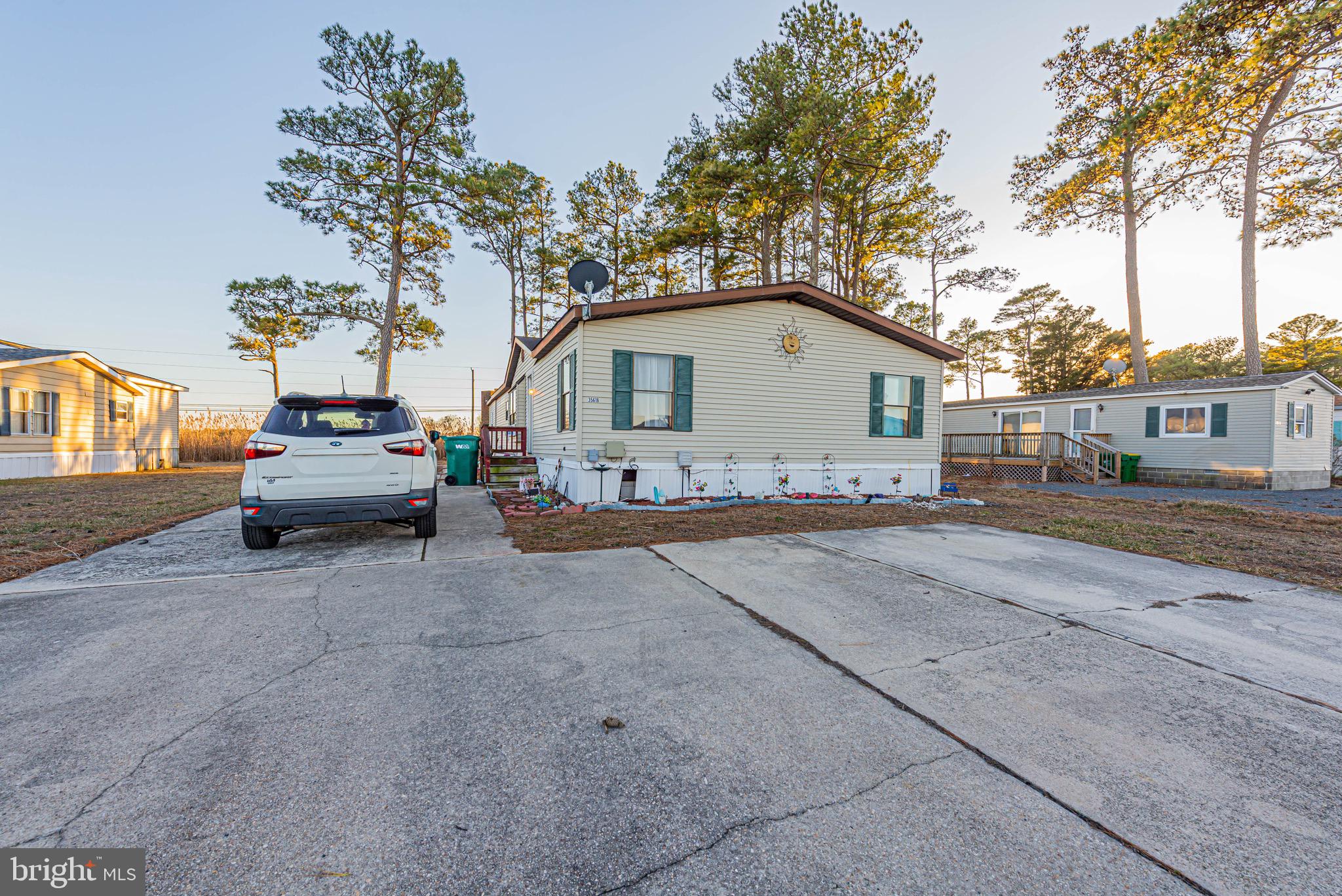 MARINERS COVE - Residential