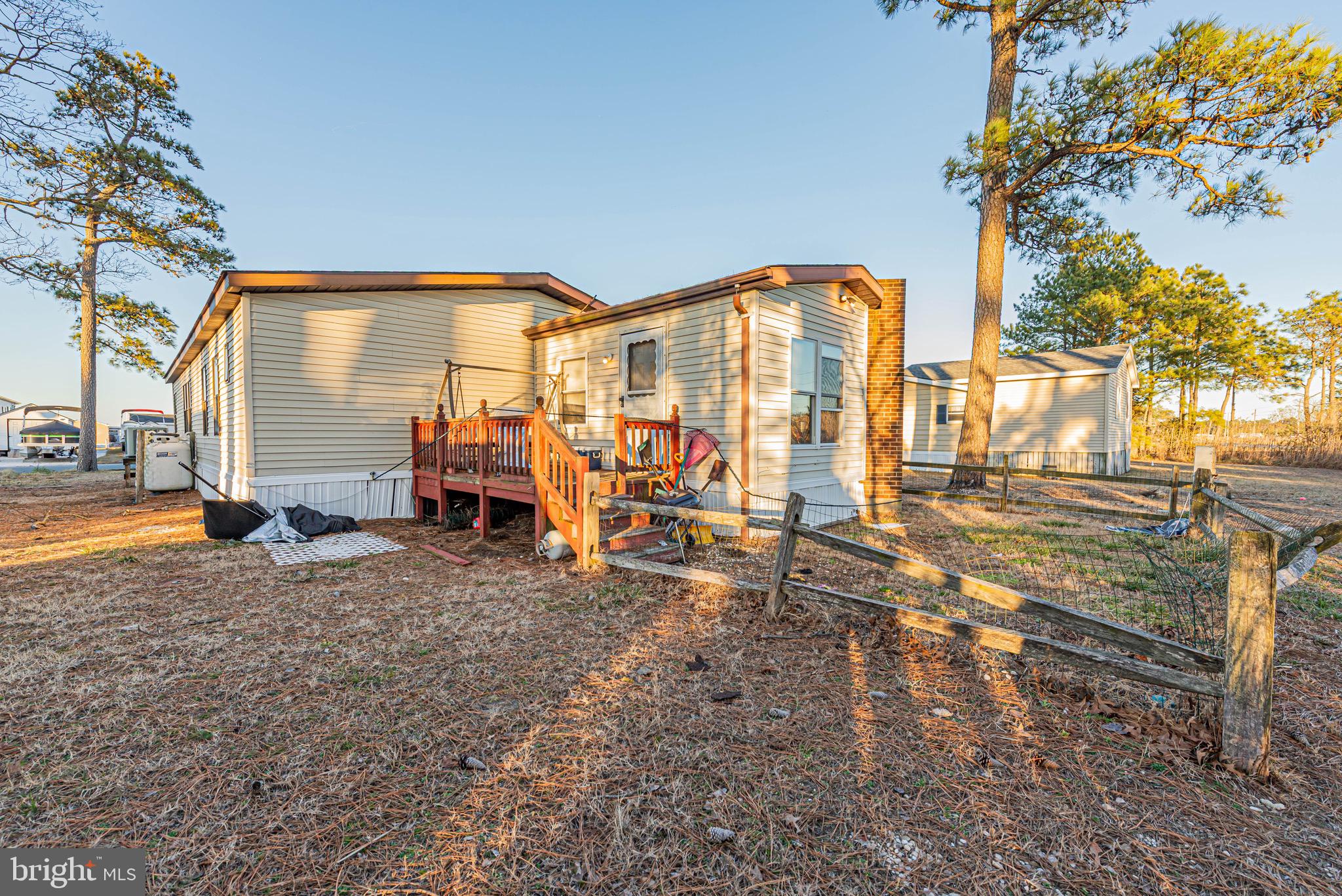 MARINERS COVE - Residential