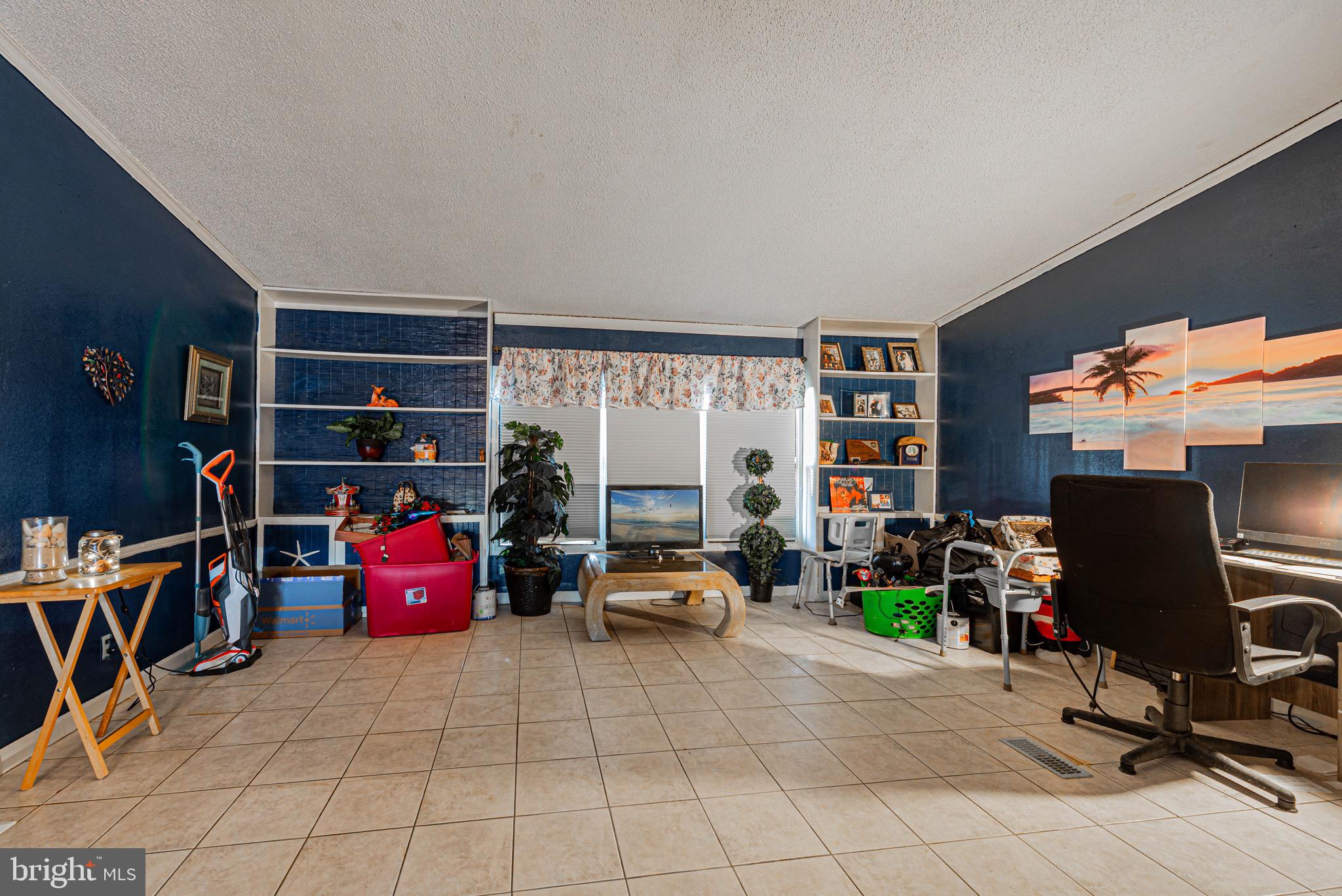 MARINERS COVE - Residential